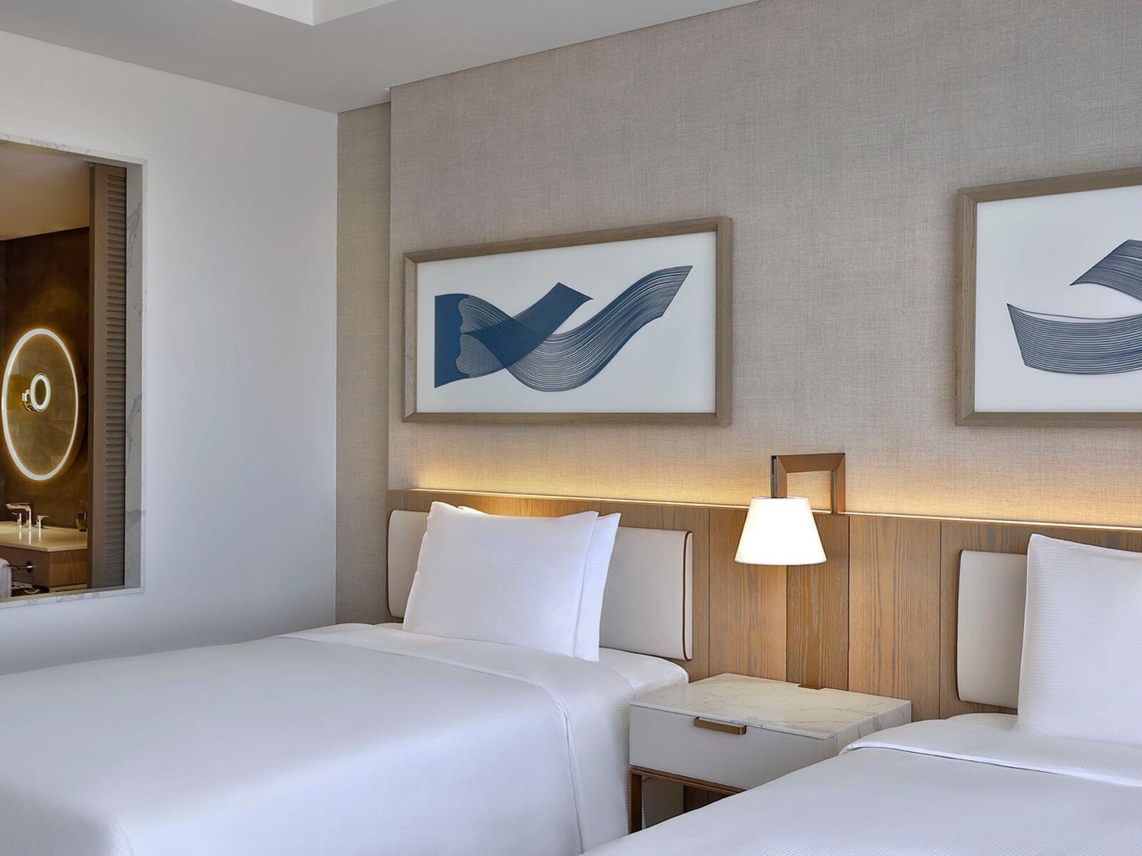 046 - Hilton Abu Dhabi Yas Island Resort.jpg