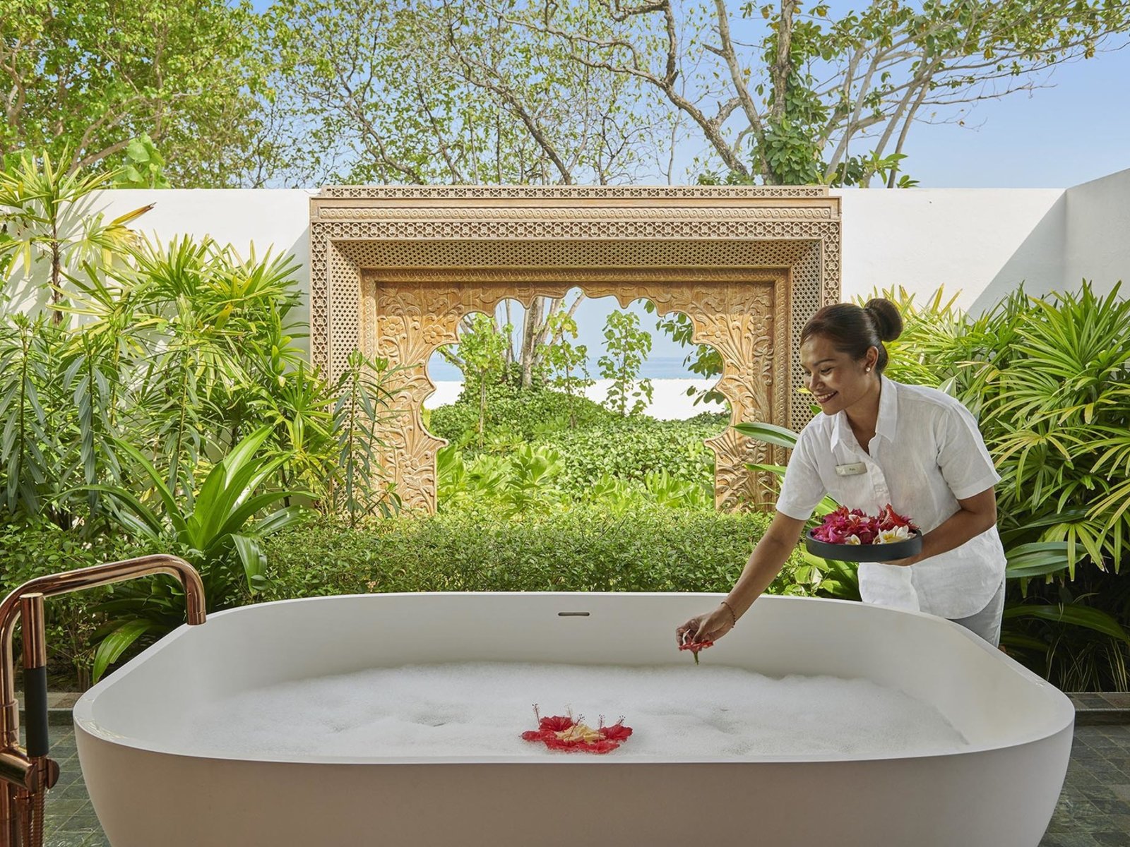 044 - Fairmont Maldives Sirru Fen Fushi.jpg