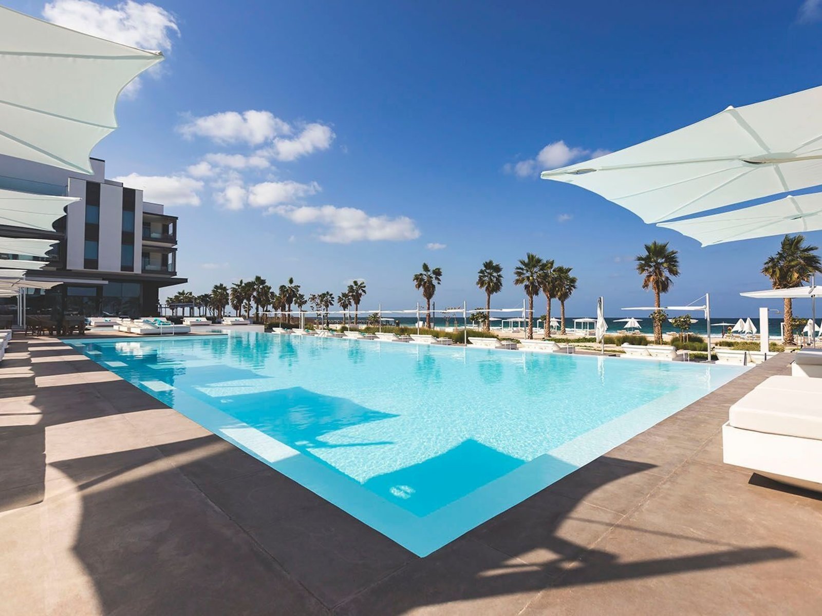 006 - Nikki Beach Resort & Spa Dubai.jpg