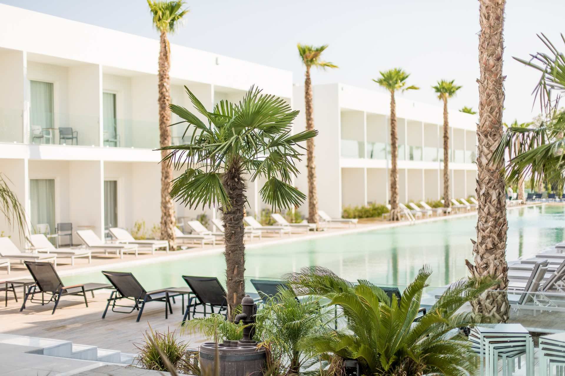 001 - White Dreams Resort.jpg