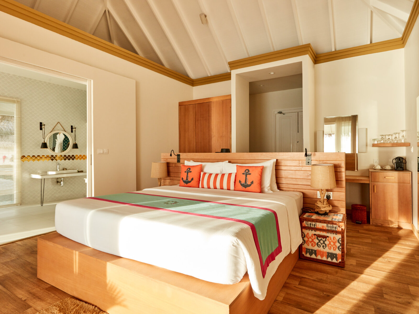 046 - Sun Aqua Iru Veli.jpg