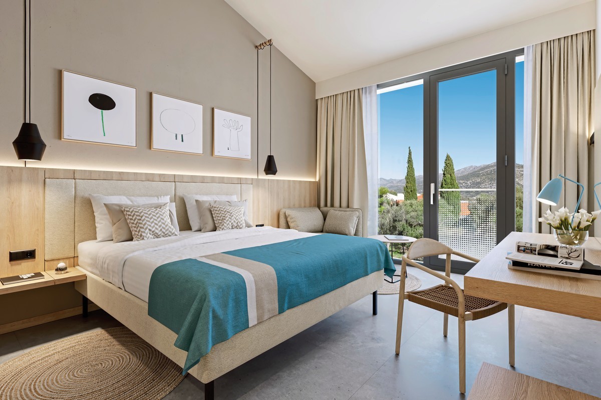 013 - Valamar Tirena Hotel.jpg