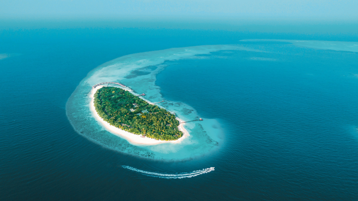 001 - NH Collection Maldives Reethi Resort.jpg