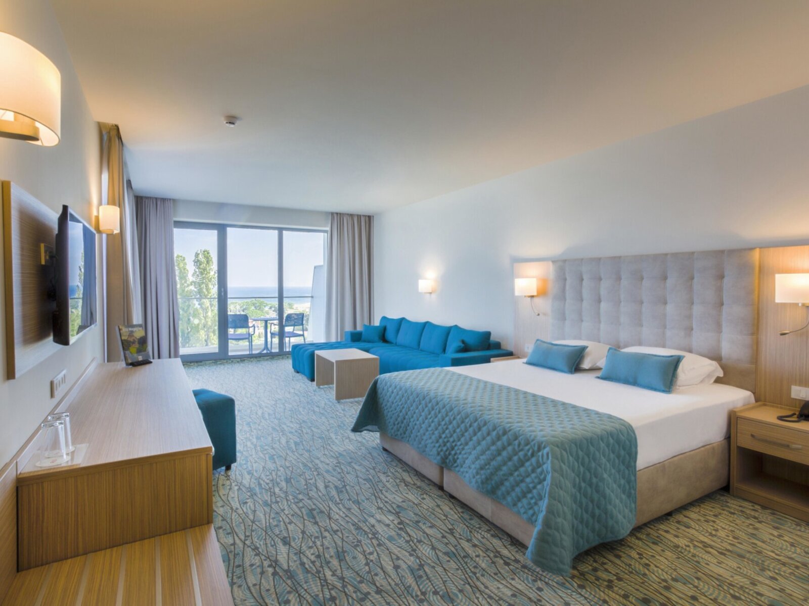 038 - RIU Astoria .jpg