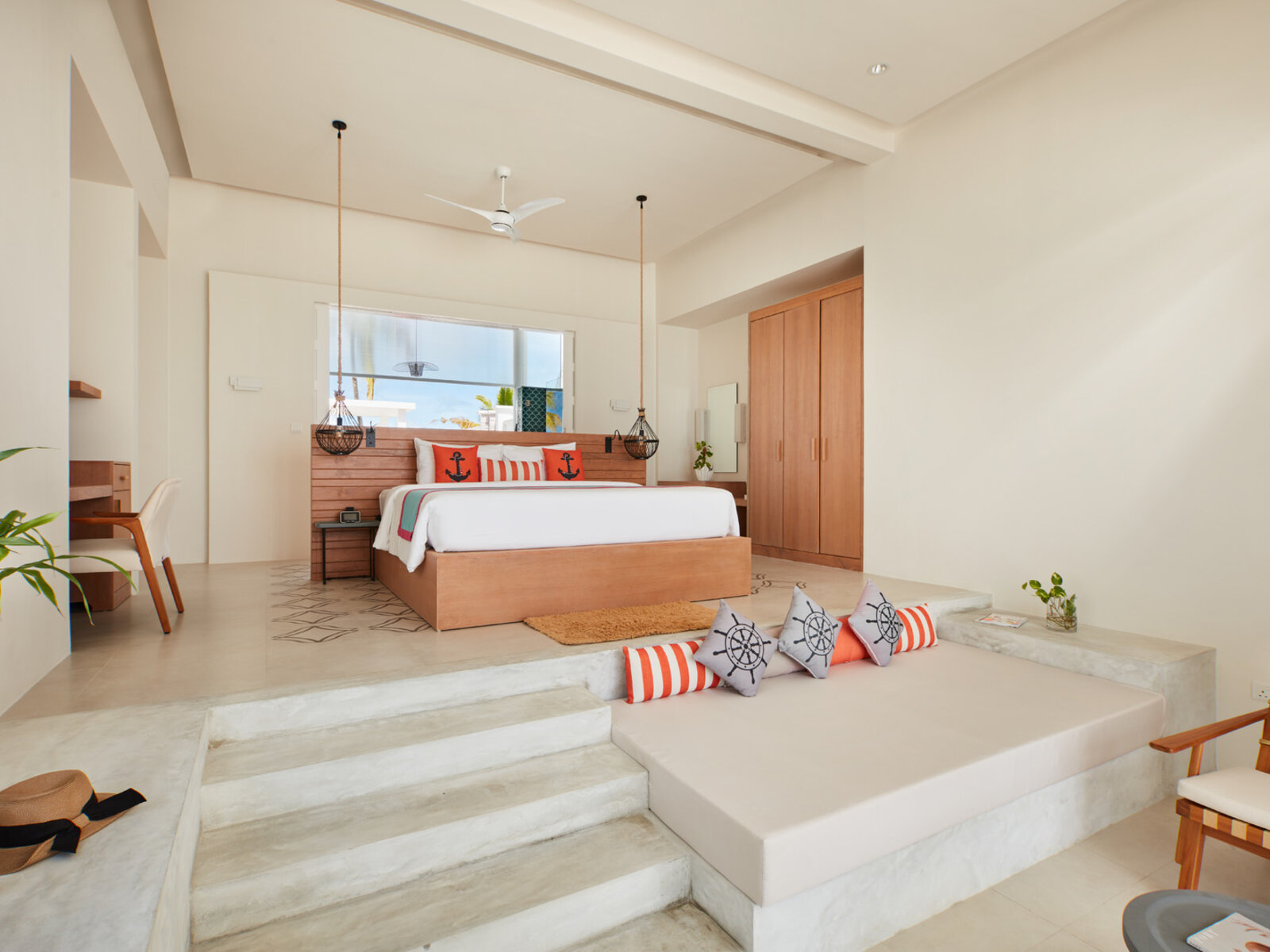 040 - Sun Aqua Iru Veli.jpg