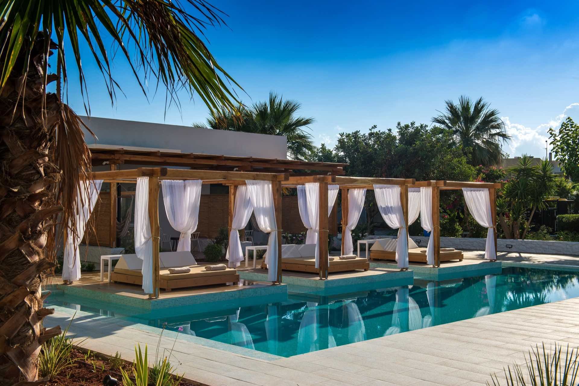 002 - Enorme Lifestyle Beach Resort.jpg