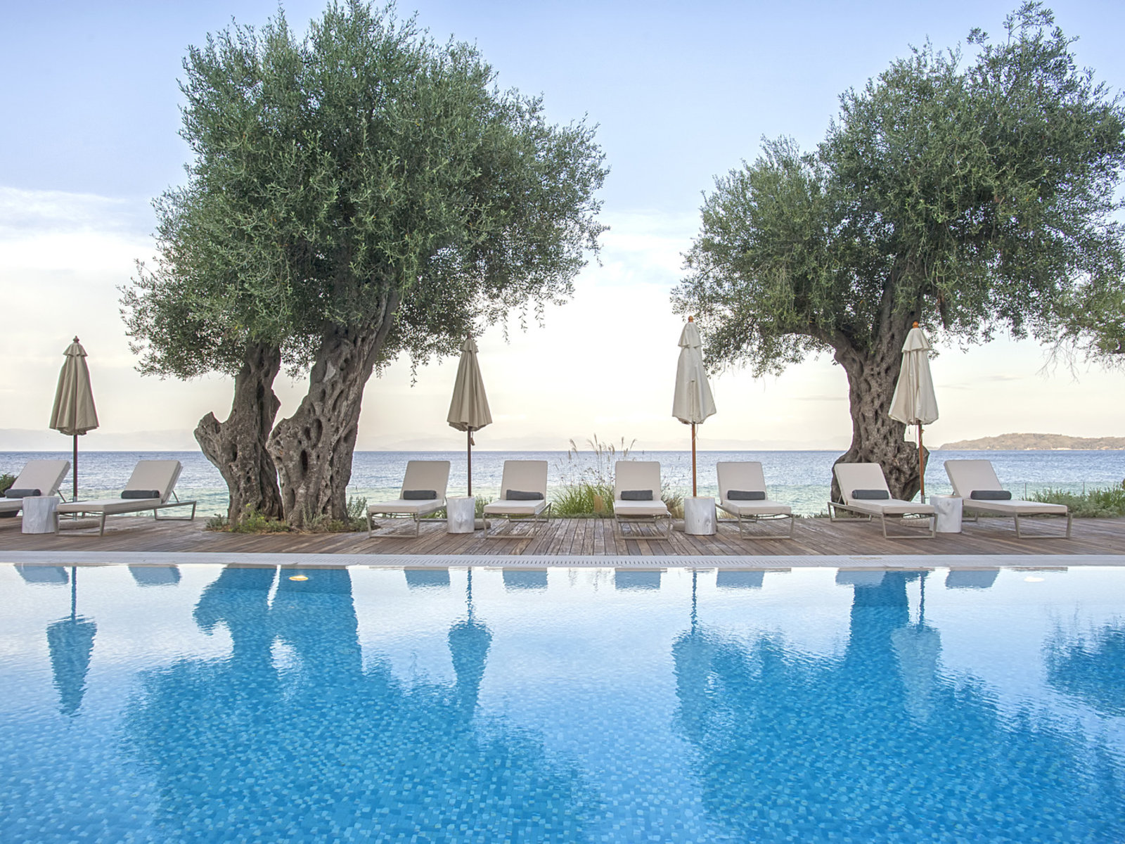 006 - Domes Miramare Corfu.jpg