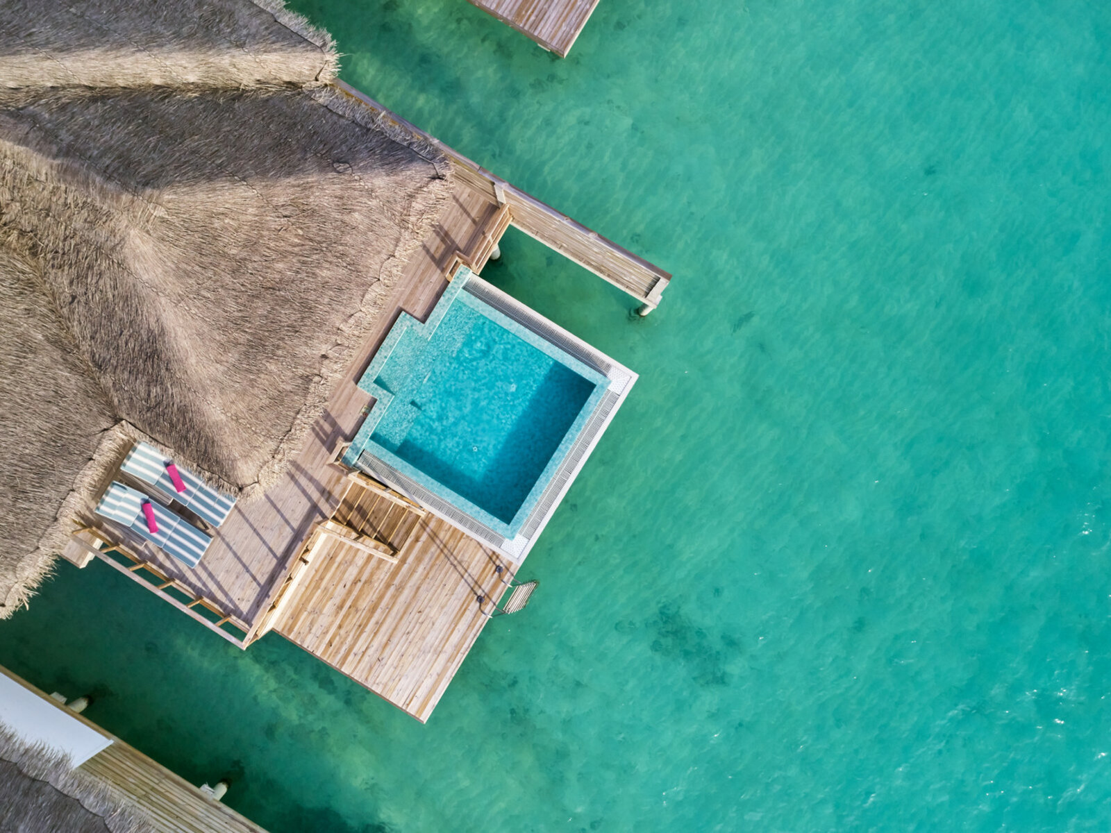 048 - Sun Aqua Iru Veli.jpg