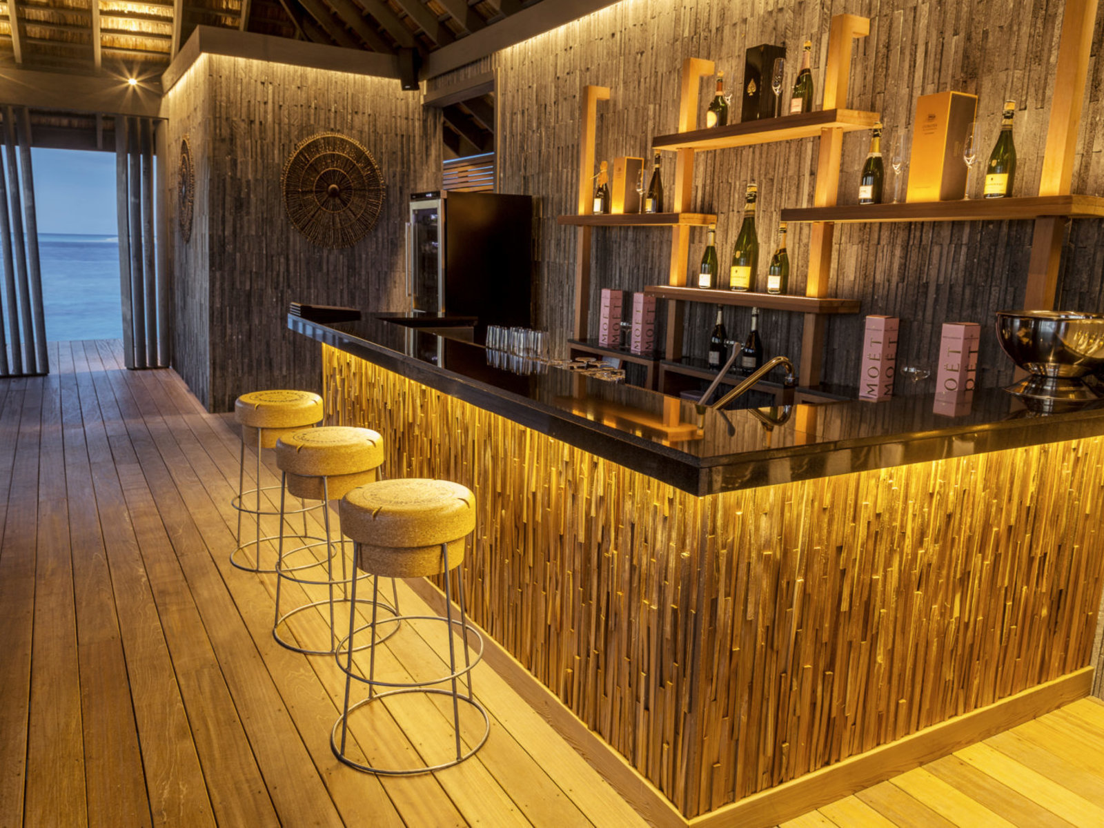 9150228 - Hurawalhi Island Resort Maldives.jpg