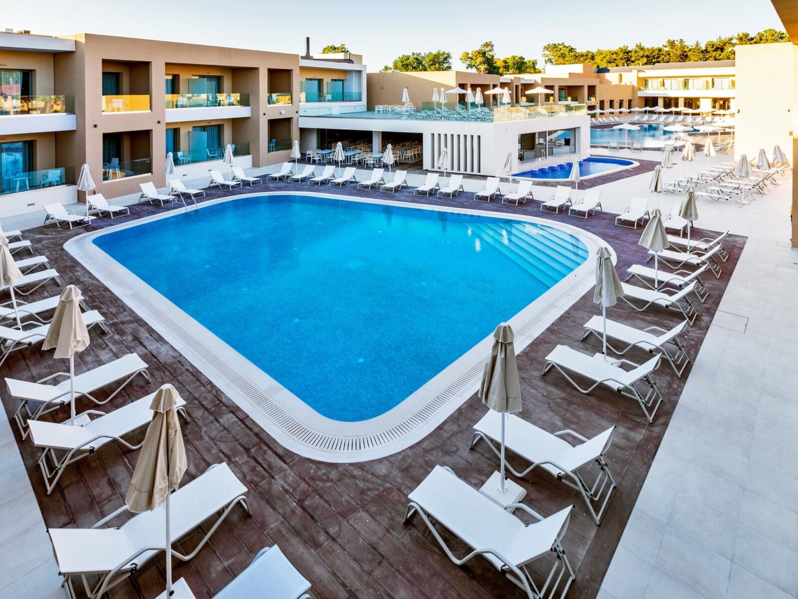 010 - White Olive Elite Laganas.jpg