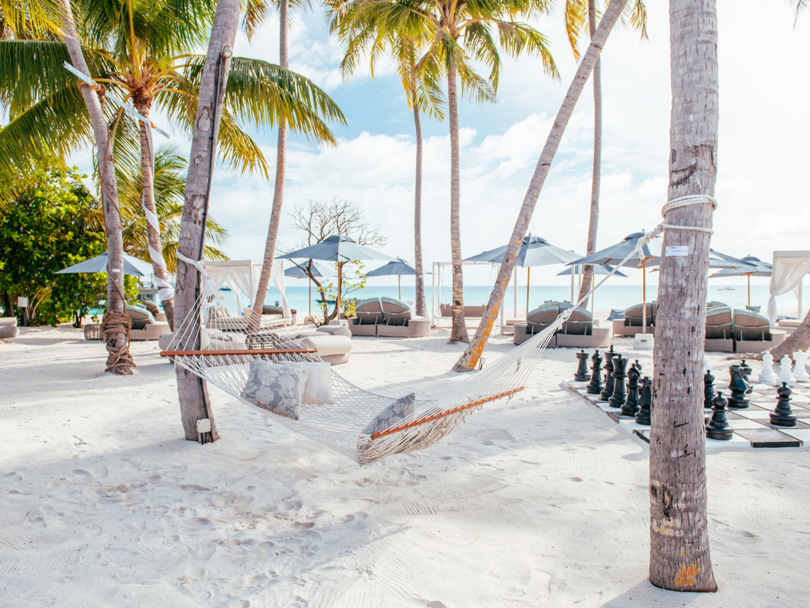 006 - Finolhu Resort.jpg