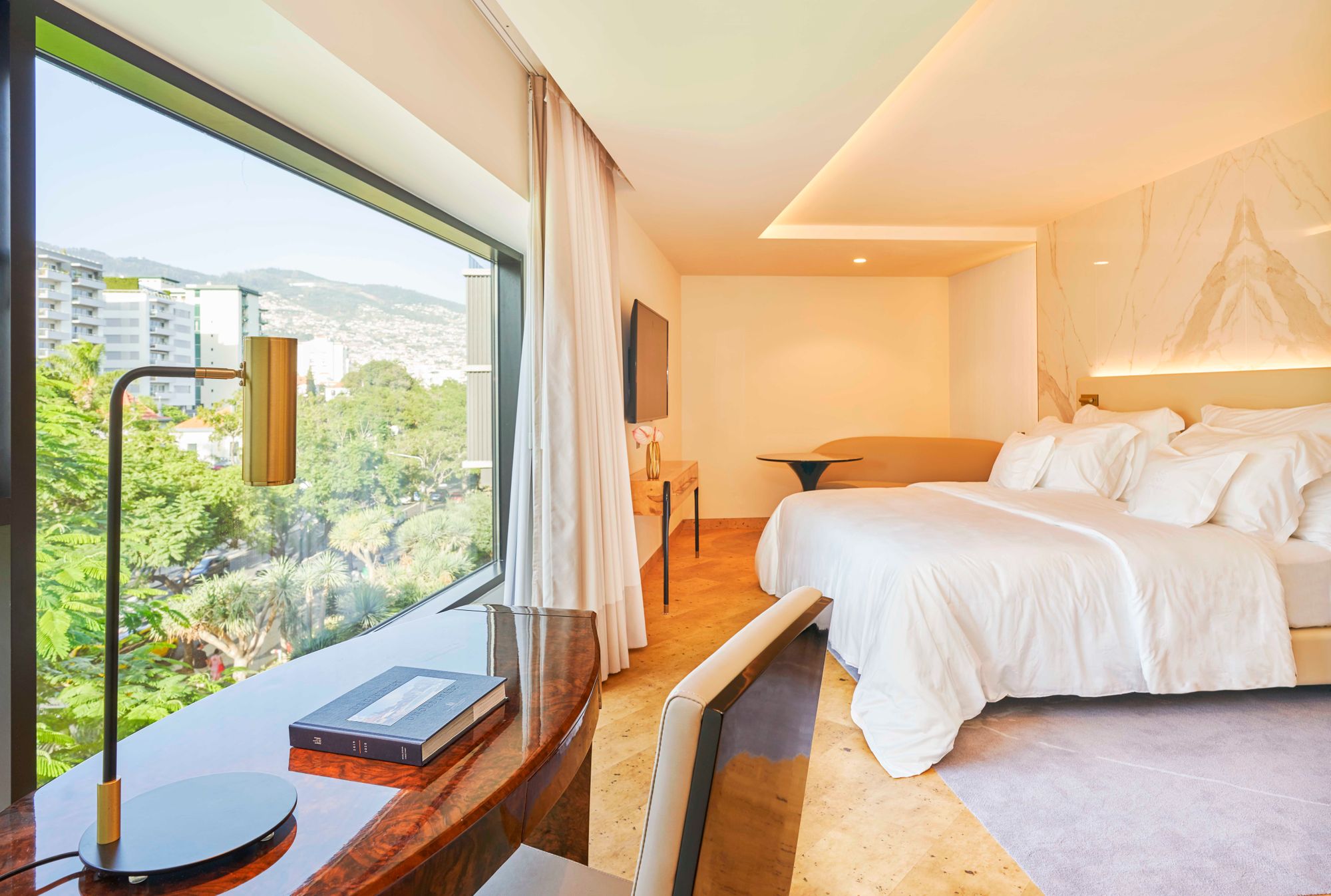 006 - Savoy Palace.jpg