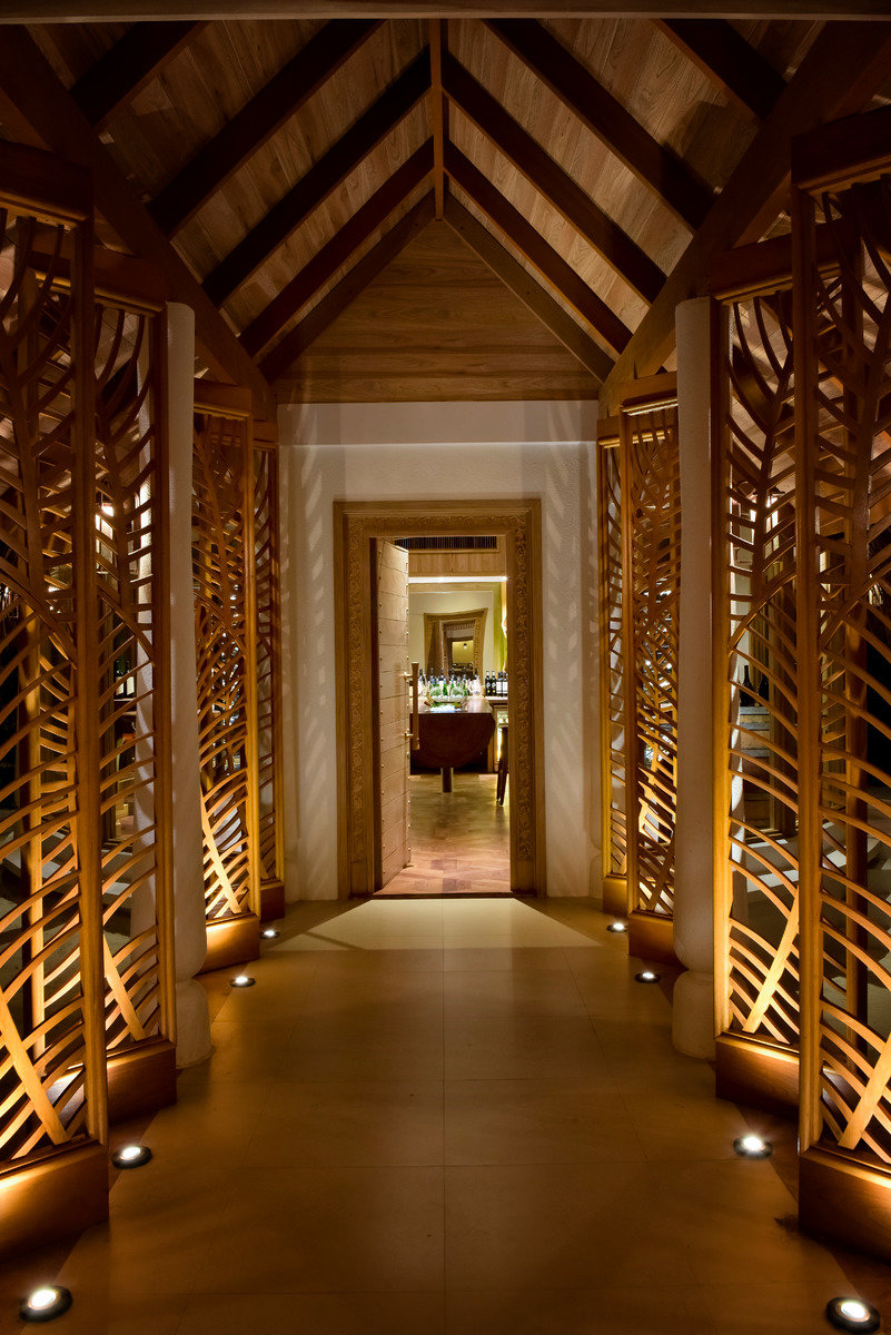 86629196 - Milaidhoo Island.jpg