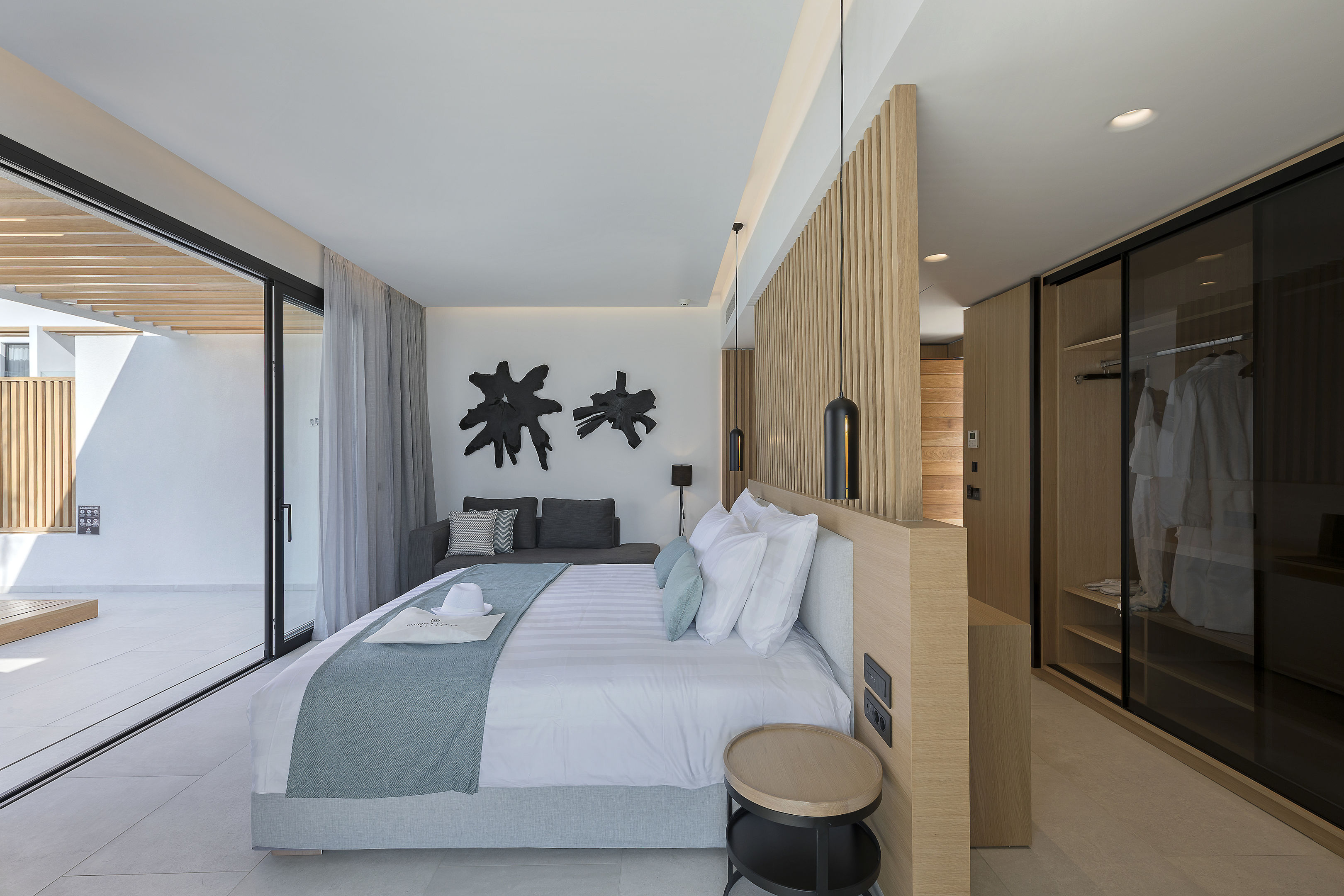 018 - D´Andrea Lagoon All-Suites .jpg