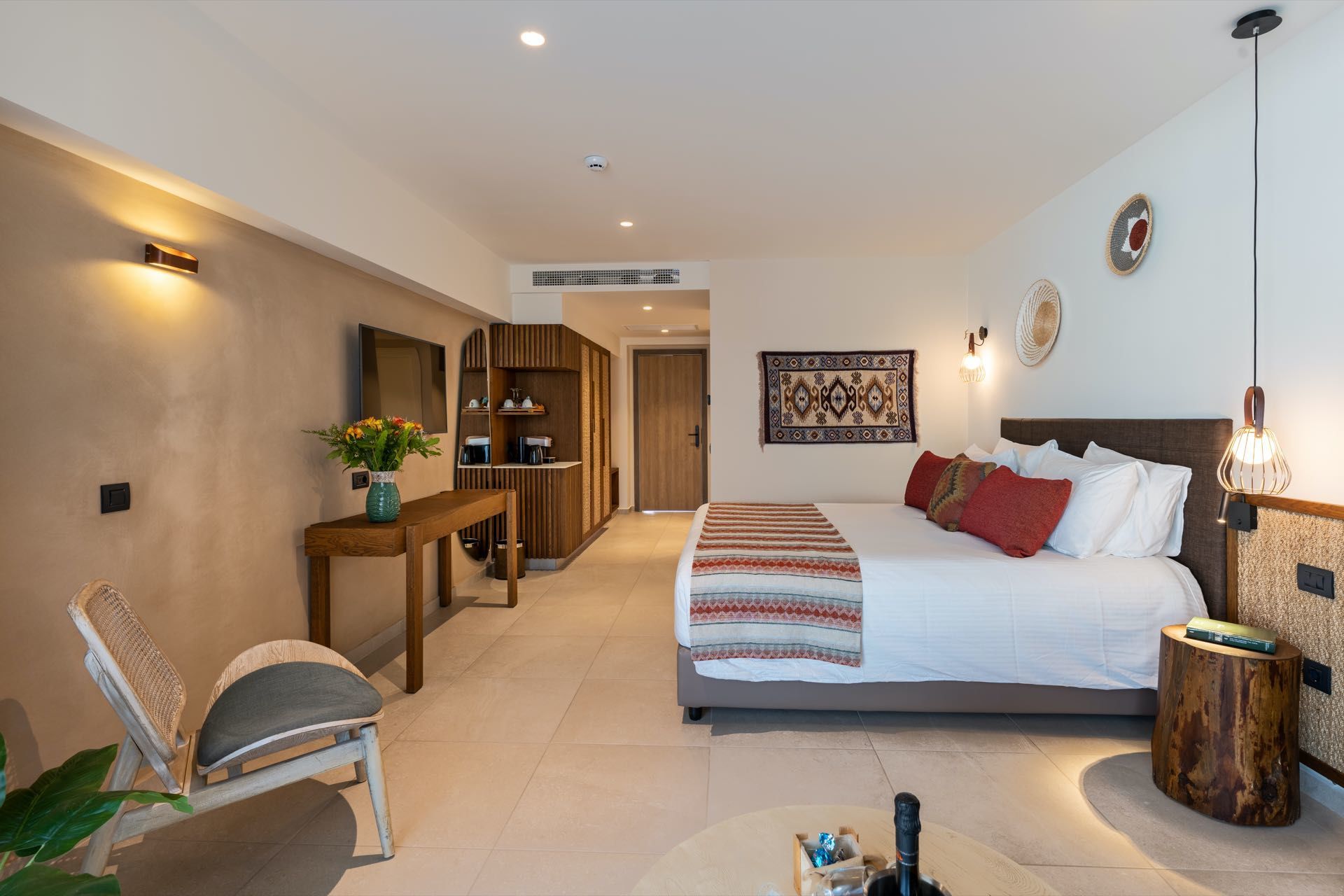 003 - Minos Ambassador All Suites & Spa.jpg