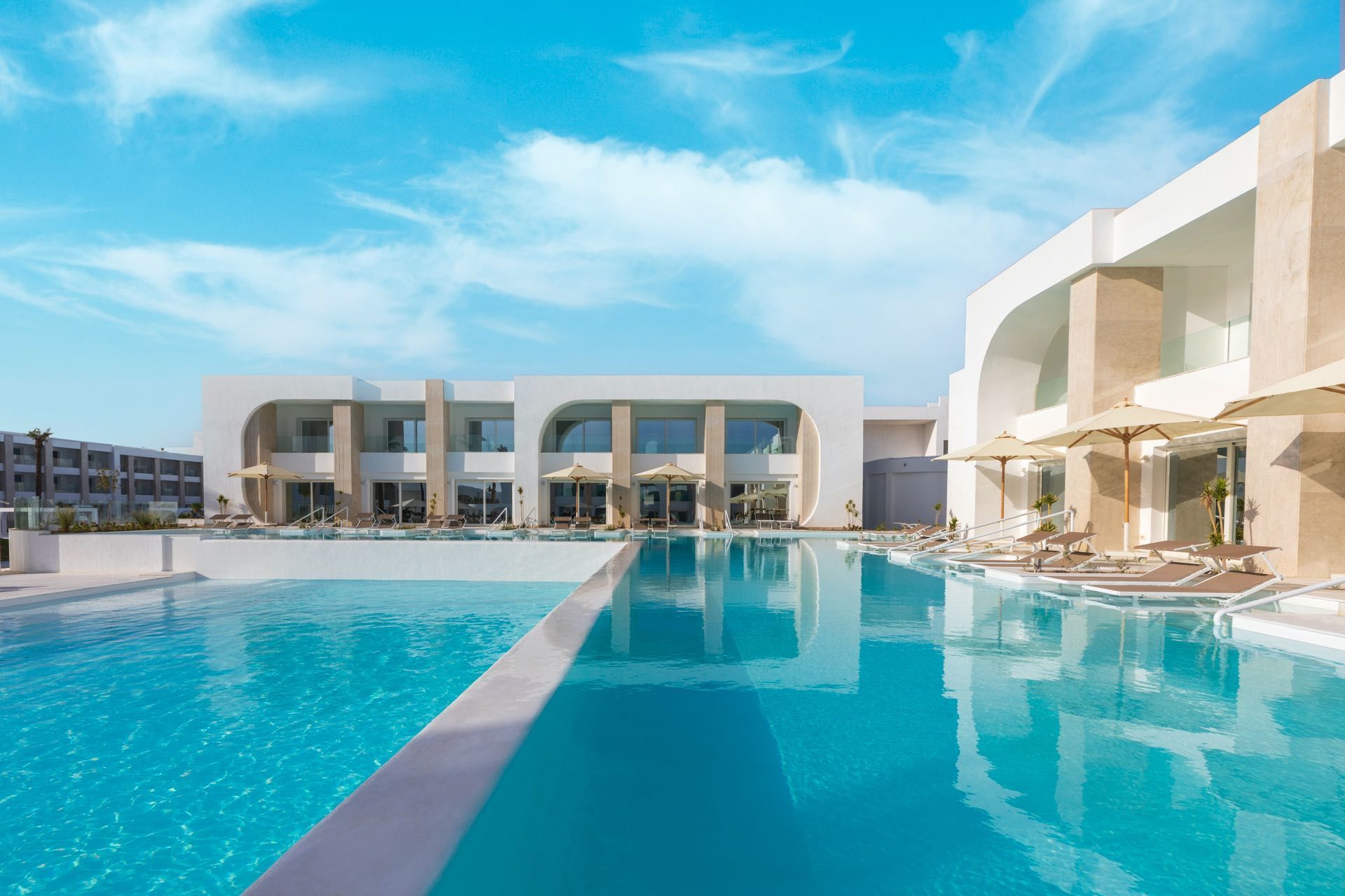 002 - Sunrise White Hills Resort.jpg