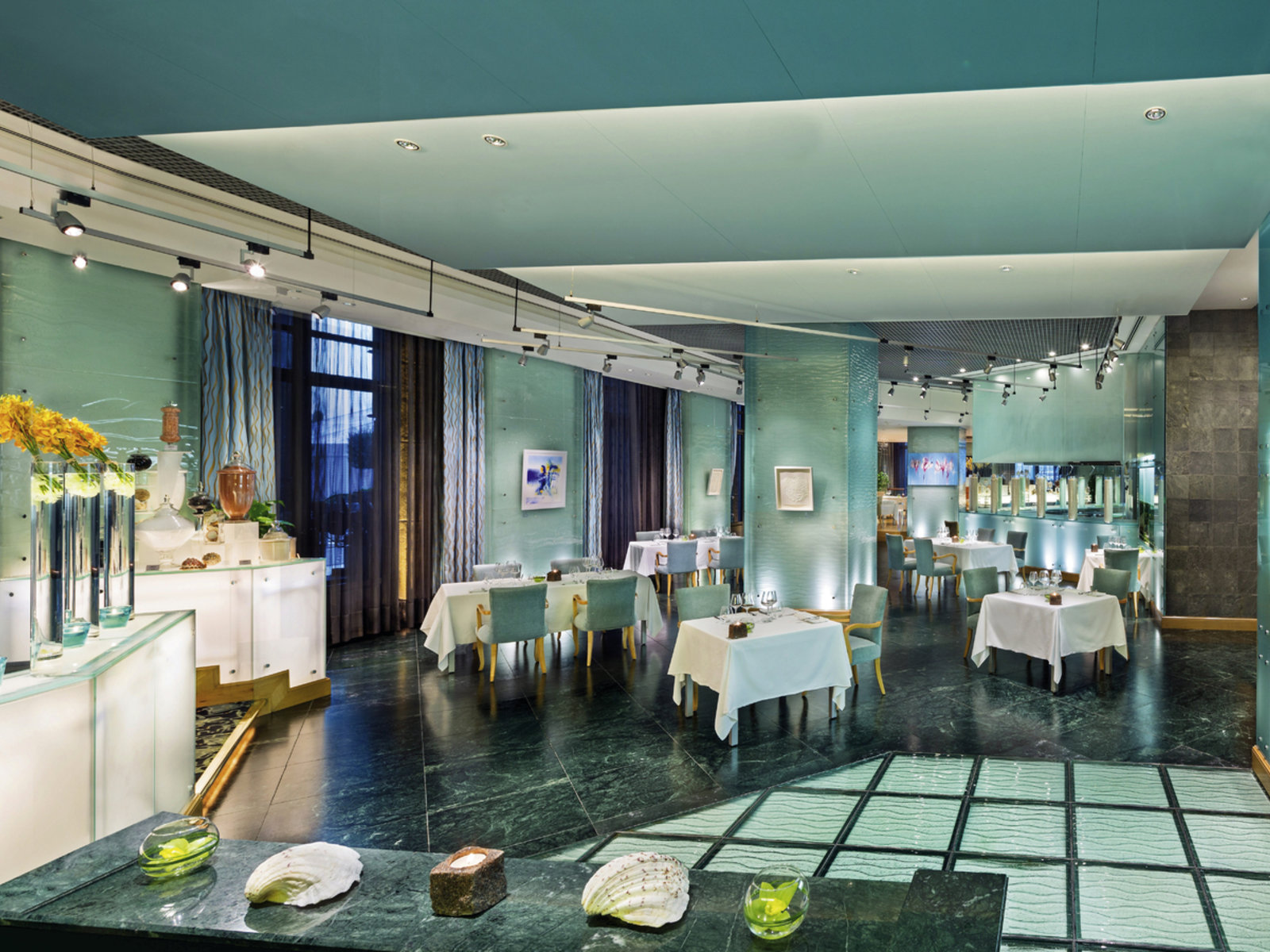 021 - Emirates Palace.jpg