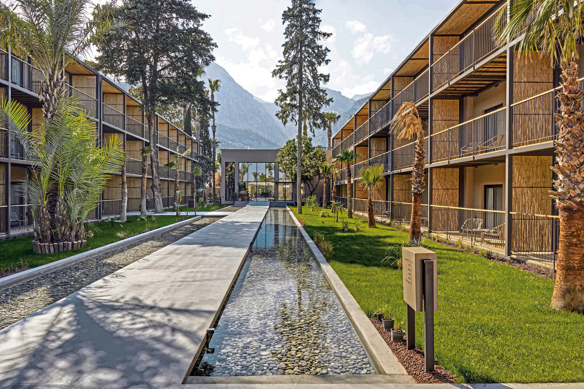 031 - BALMY Beach Resort Kemer.jpg