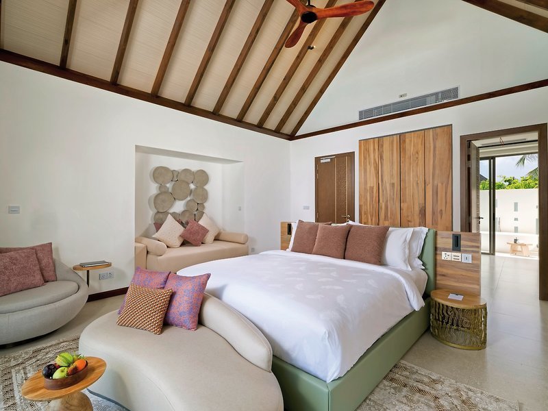 006 - Meyyafushi Maldives.jpg