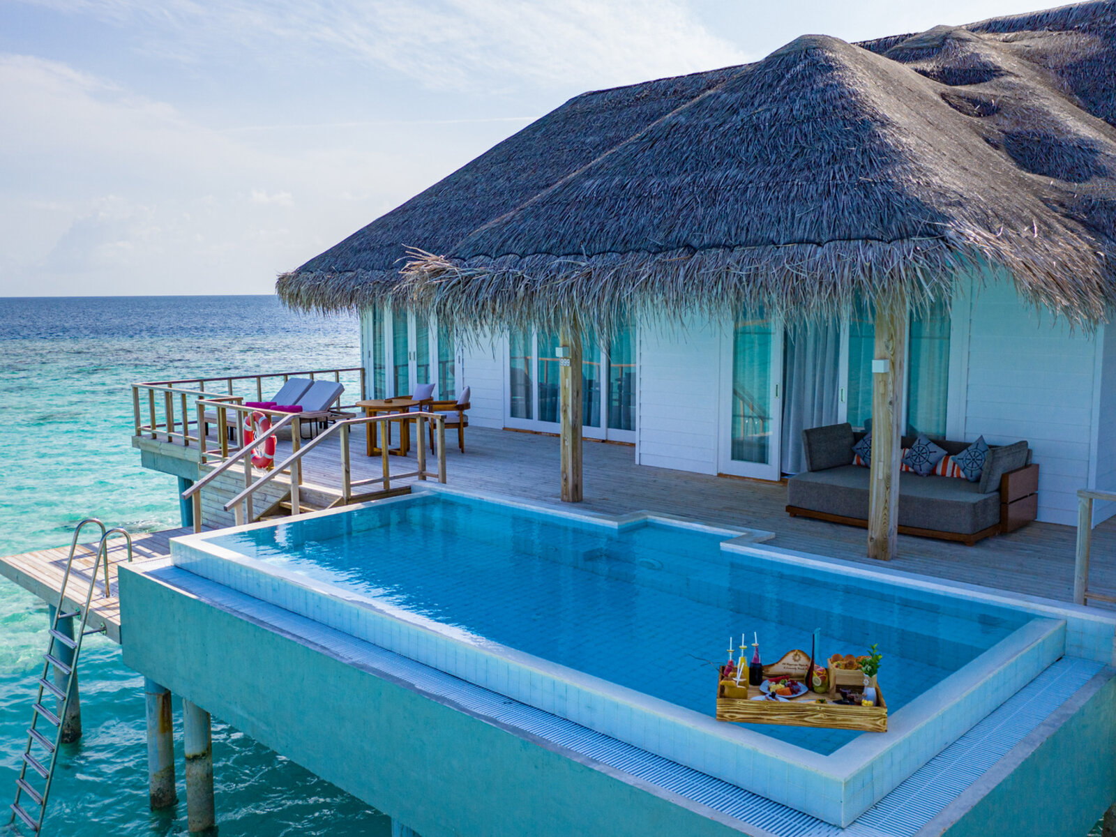 008 - Sun Aqua Iru Veli.jpg