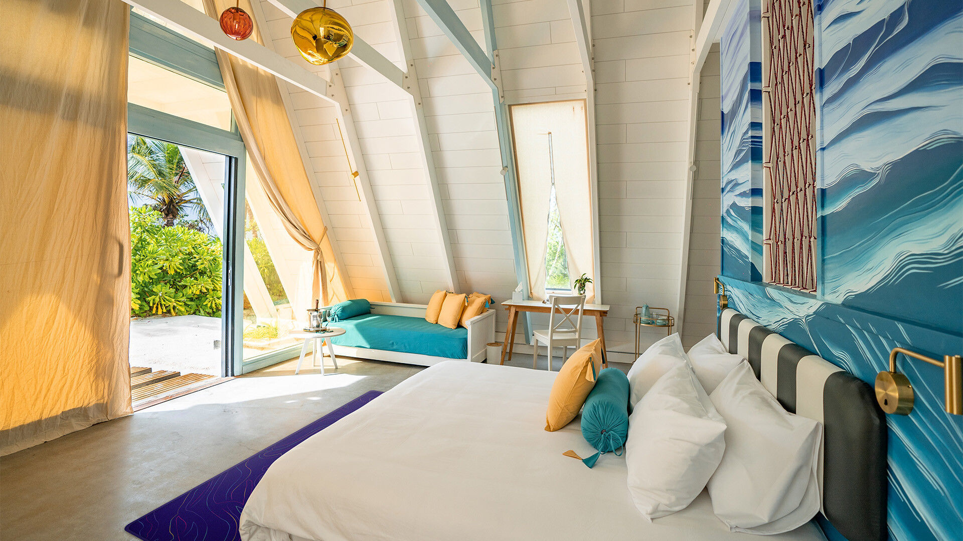 005 - Oaga Art Resort.jpg