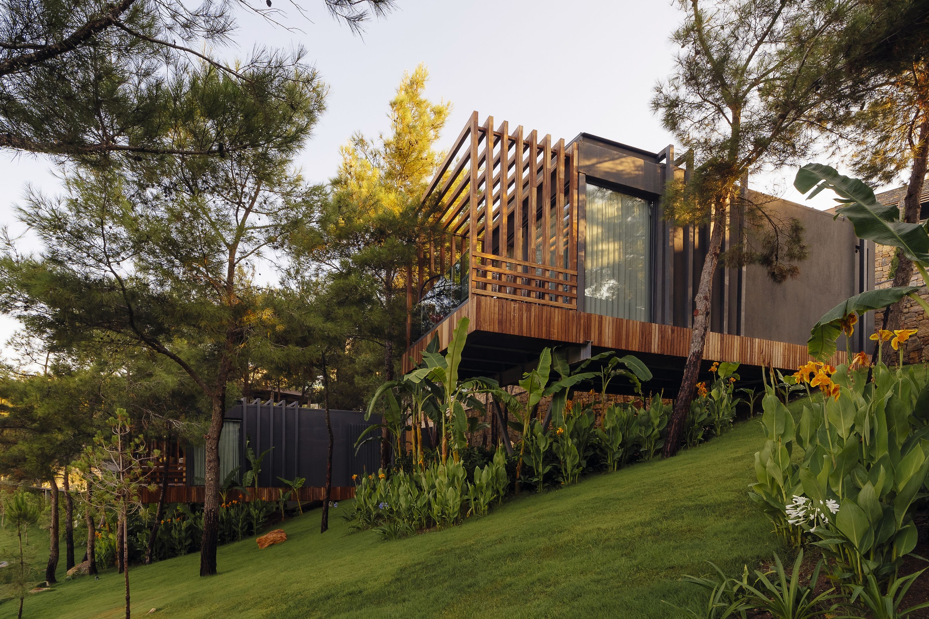 020 - Lujo Bodrum.jpg