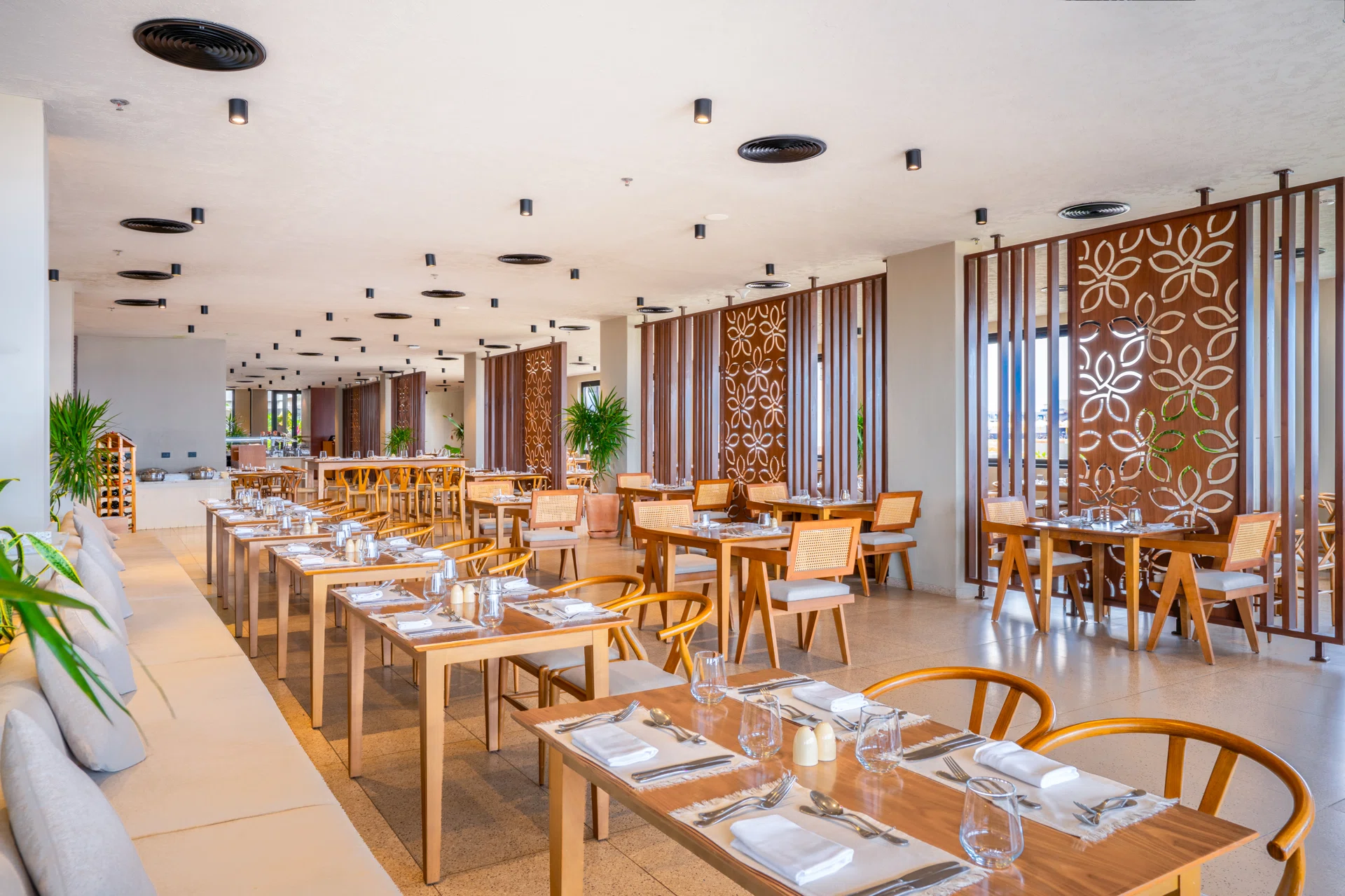 Sentido Naga Bay · Breeze