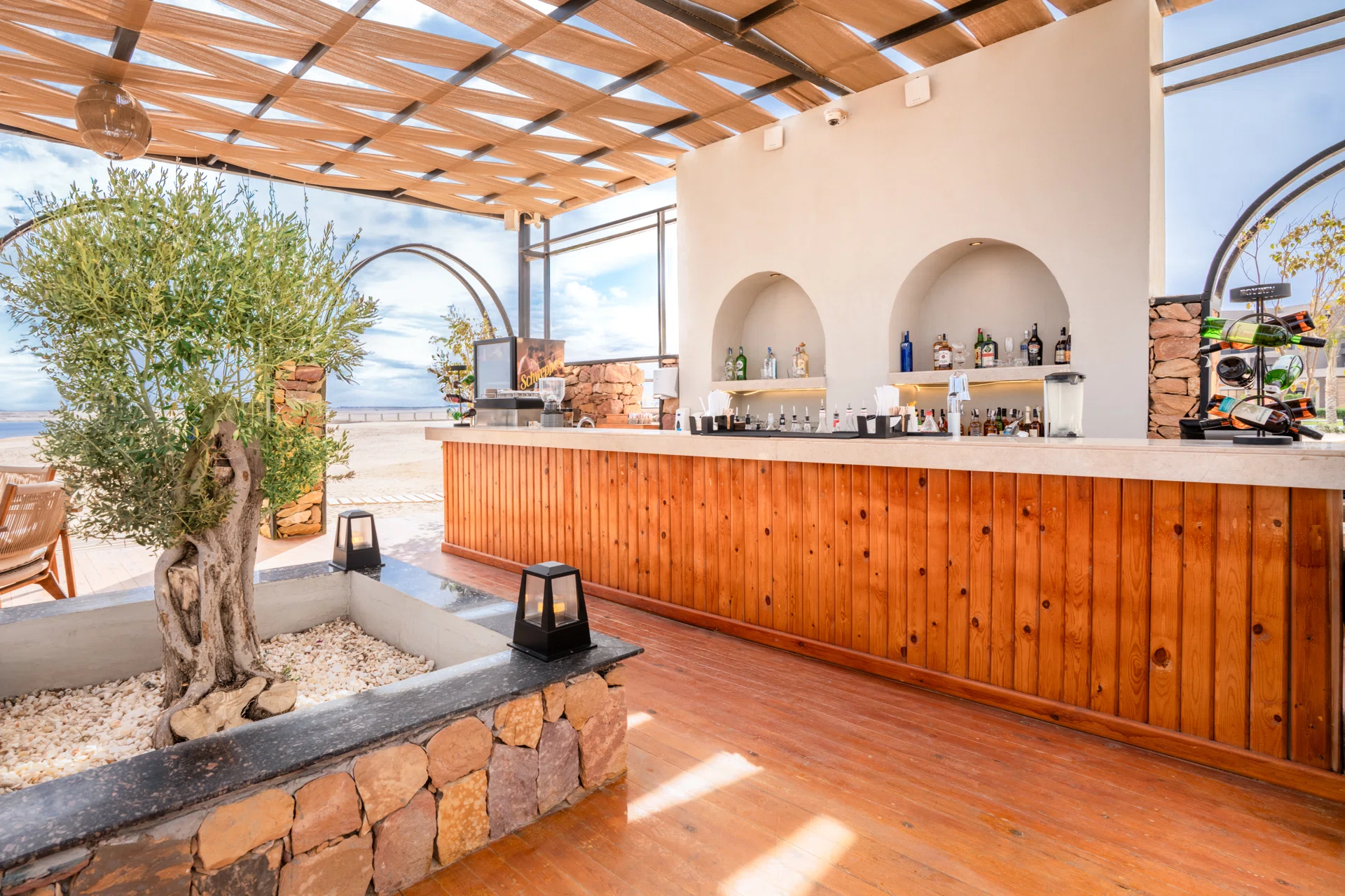 Sentido Naga Bay · Rock Bar