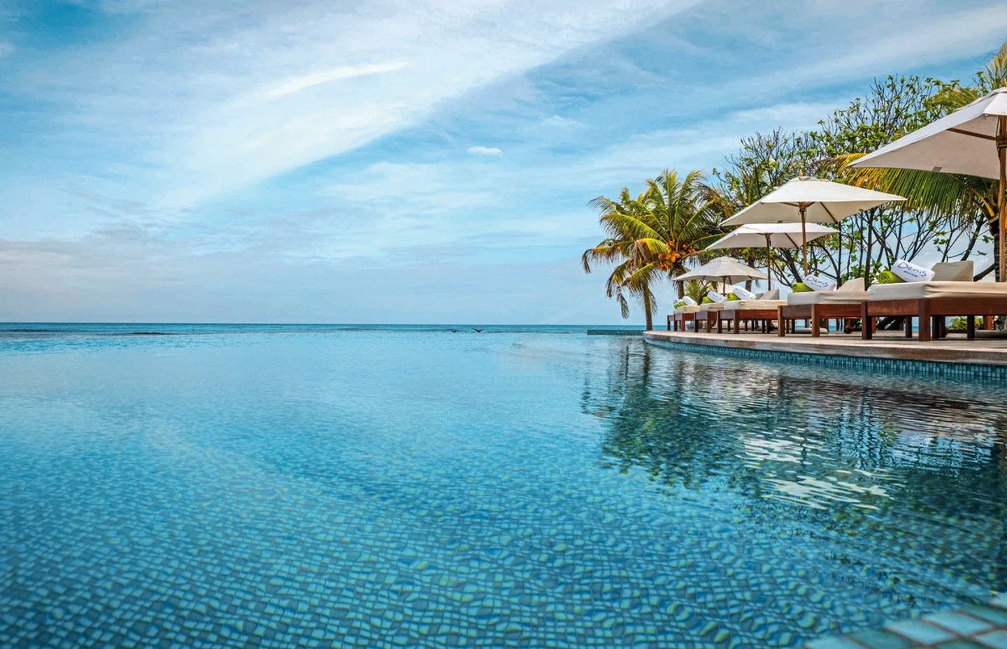 Denis Private Island · Infinitypool