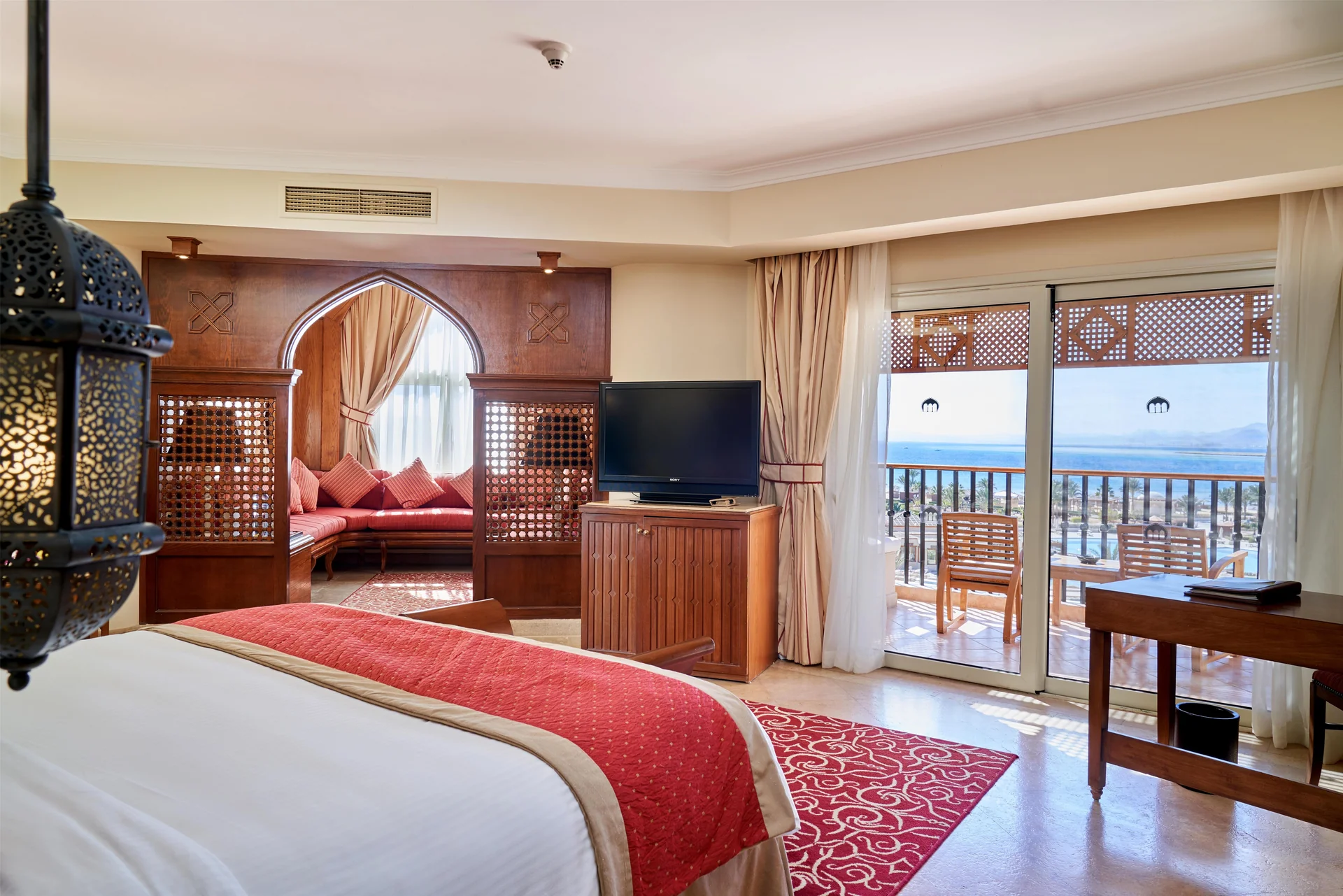 Kempinski Hotel Soma Bay · Junior Suite mit Meerblick
