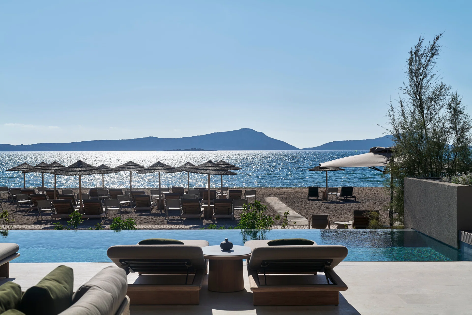 W Costa Navarino · OASIS*I Beachfront Infinity 3-Bedroom Villa