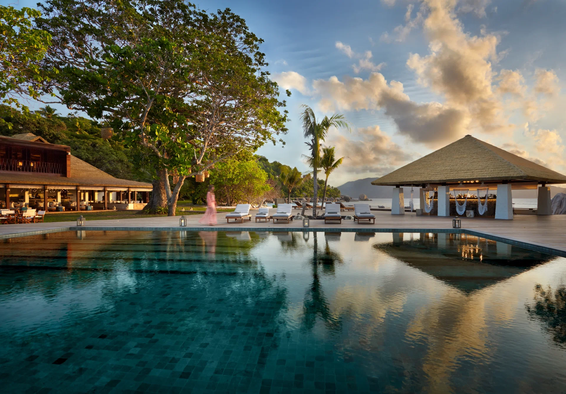Six Senses Zil Pasyon · Resortpool am Indischen Ozean