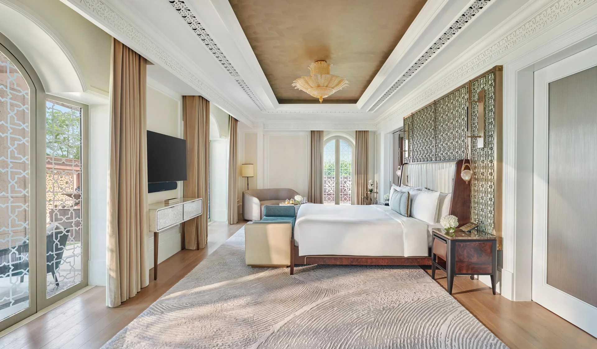 Emirates Palace Mandarin Oriental, Abu Dhabi · Suite mit Panoramablick auf das Meer