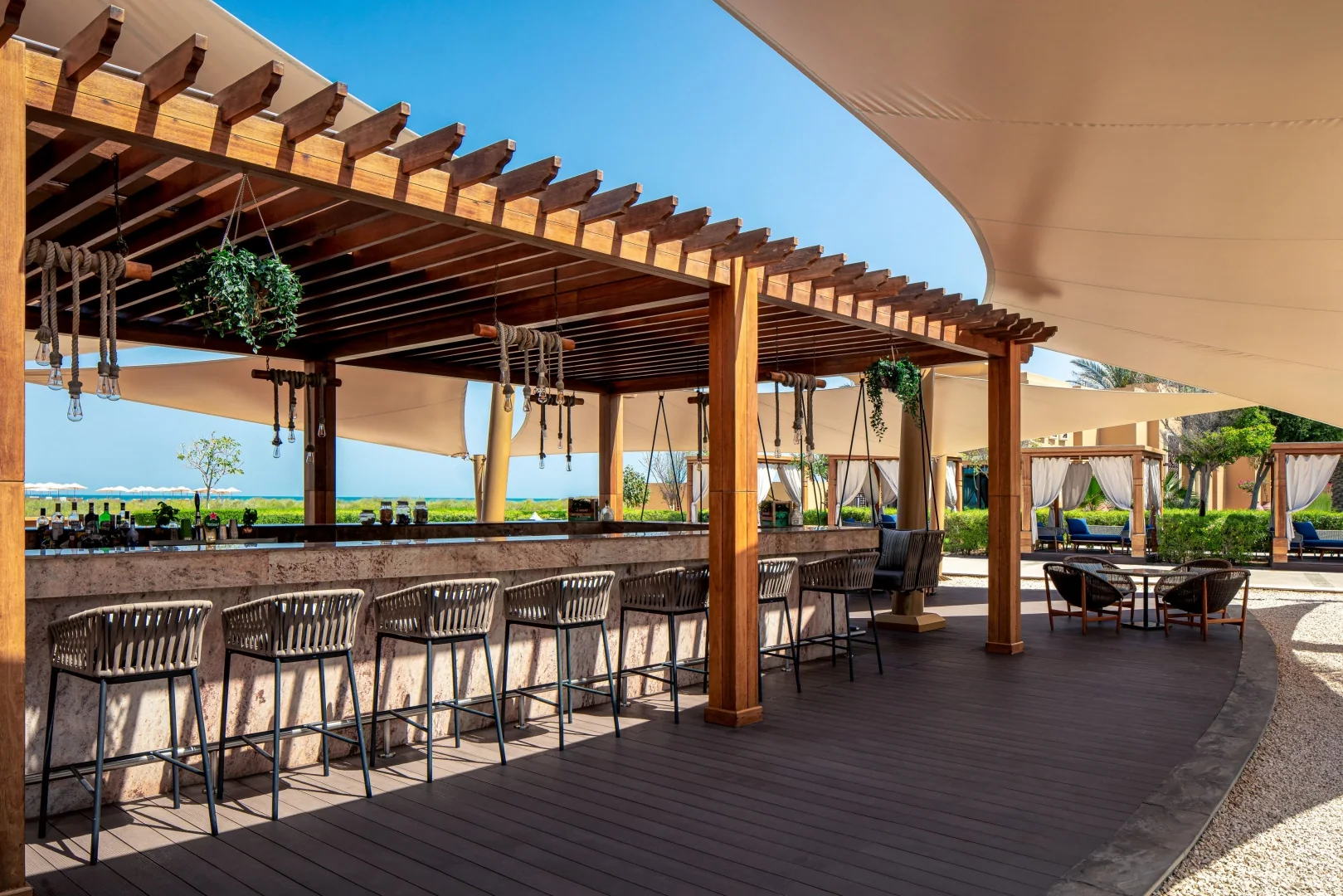Saadiyat Rotana Resort & Villas · Nasma Beachfront Bar