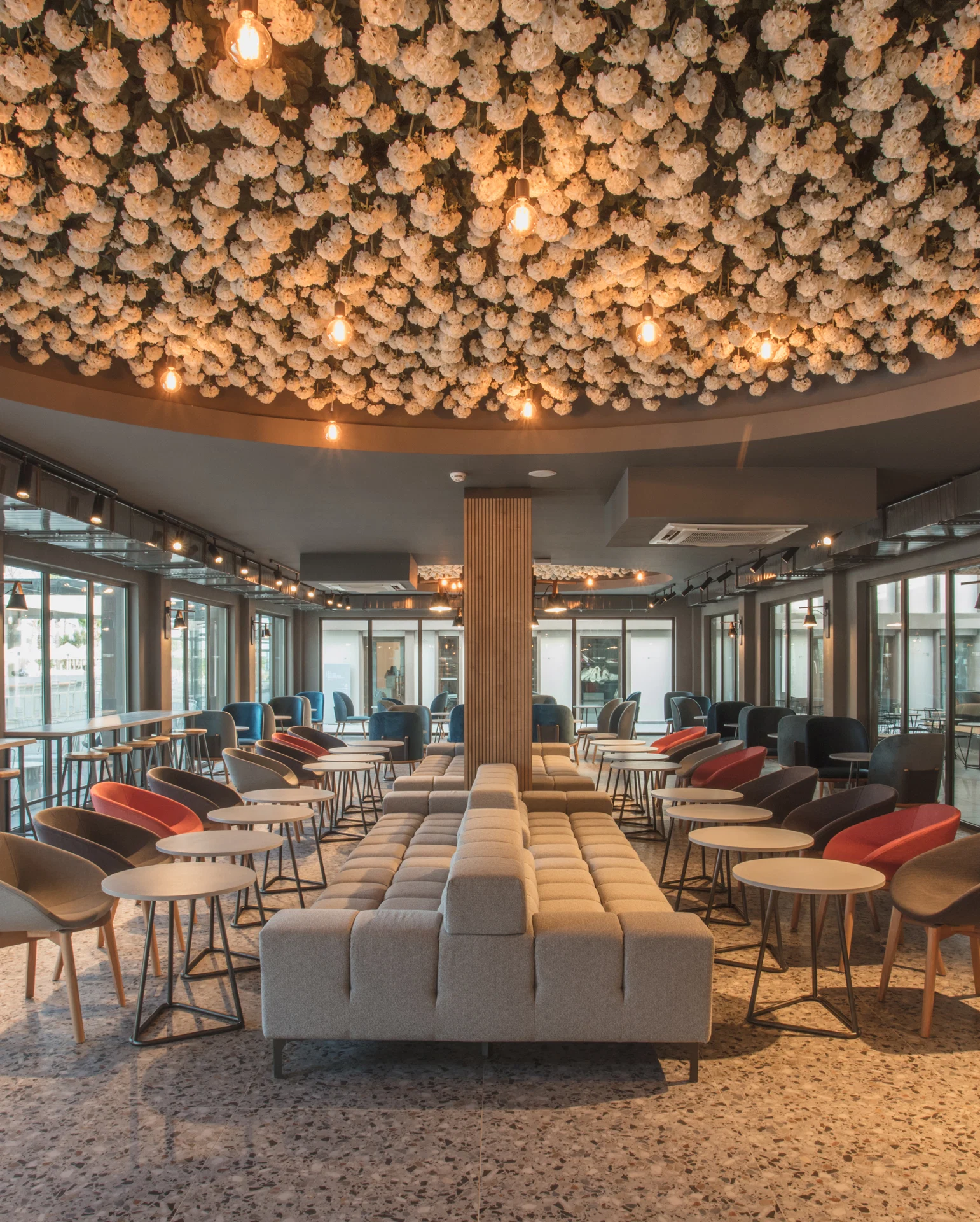 Paloma Orenda · Bistro Bar