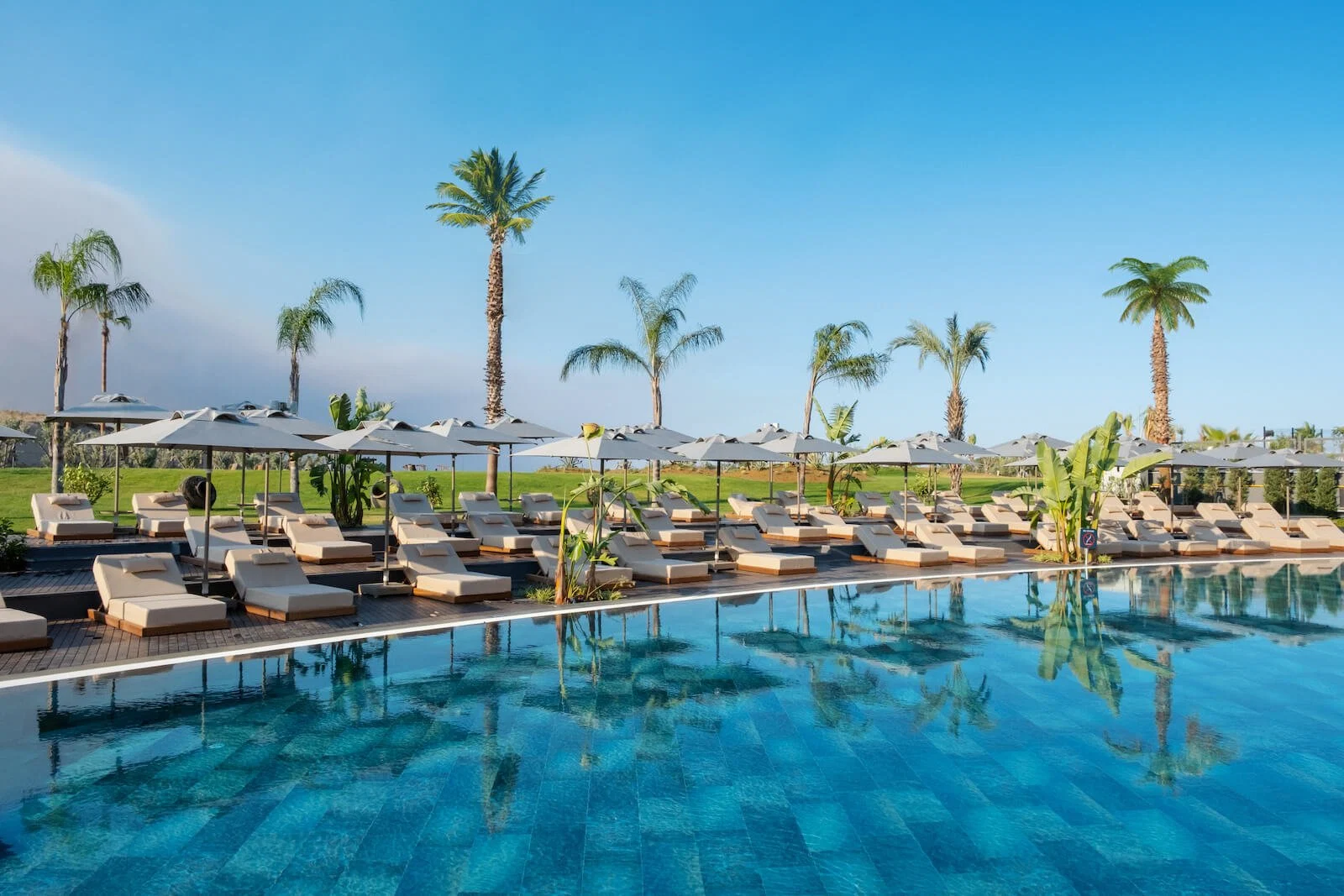 LIU Resorts · Liu Resorts , Schwimmbad