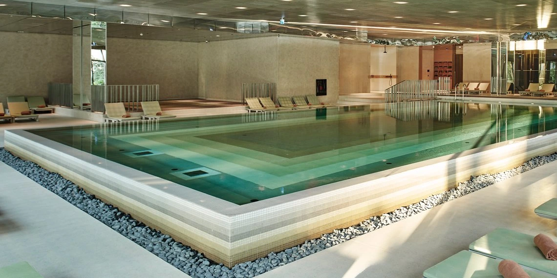 Voyage Kundu · Hallenbad