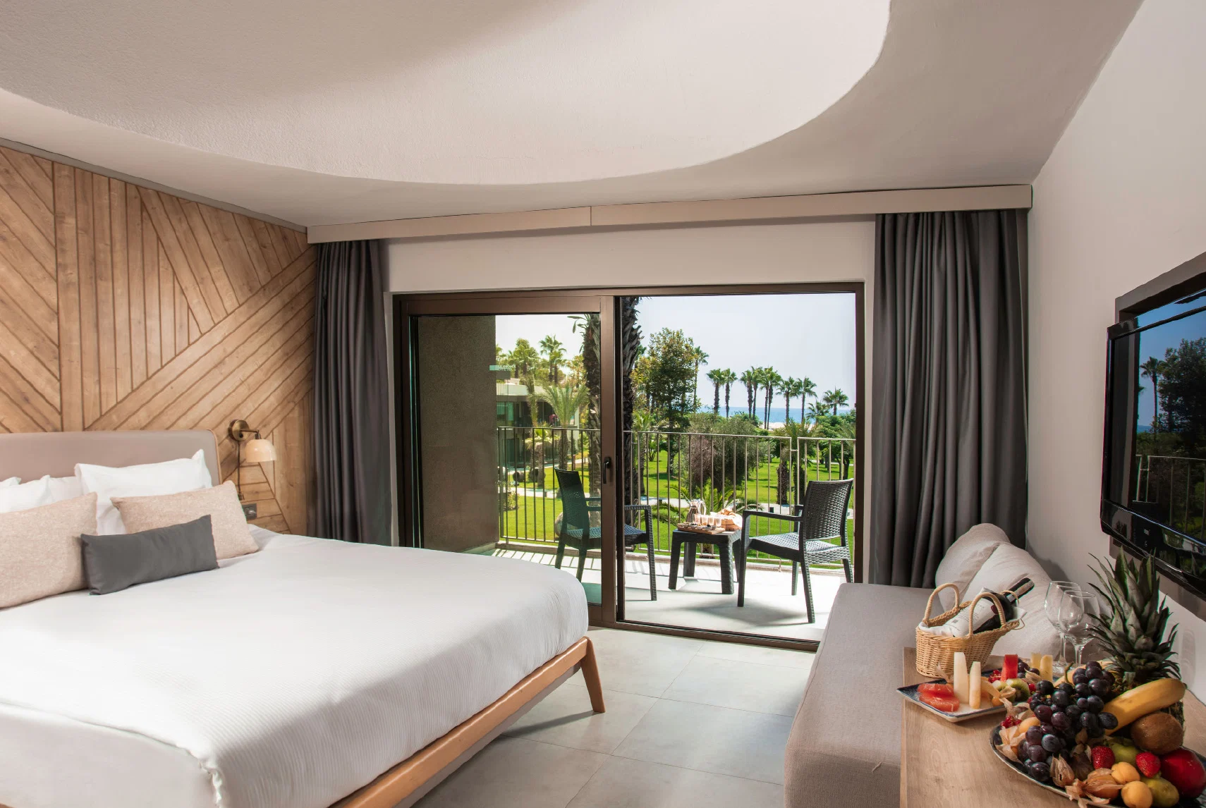 Paloma Orenda · STANDARD ZIMMER MIT MEERBLICK