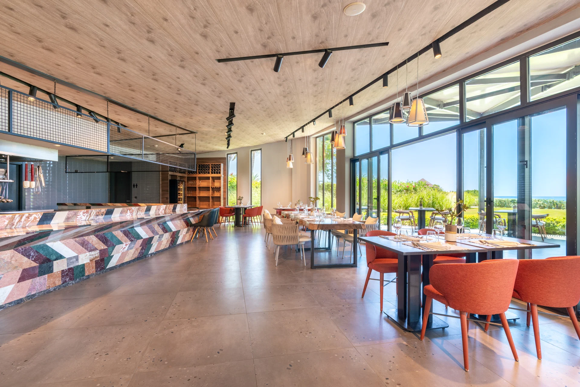 Paloma Finesse Side · Chef’s Kitchen