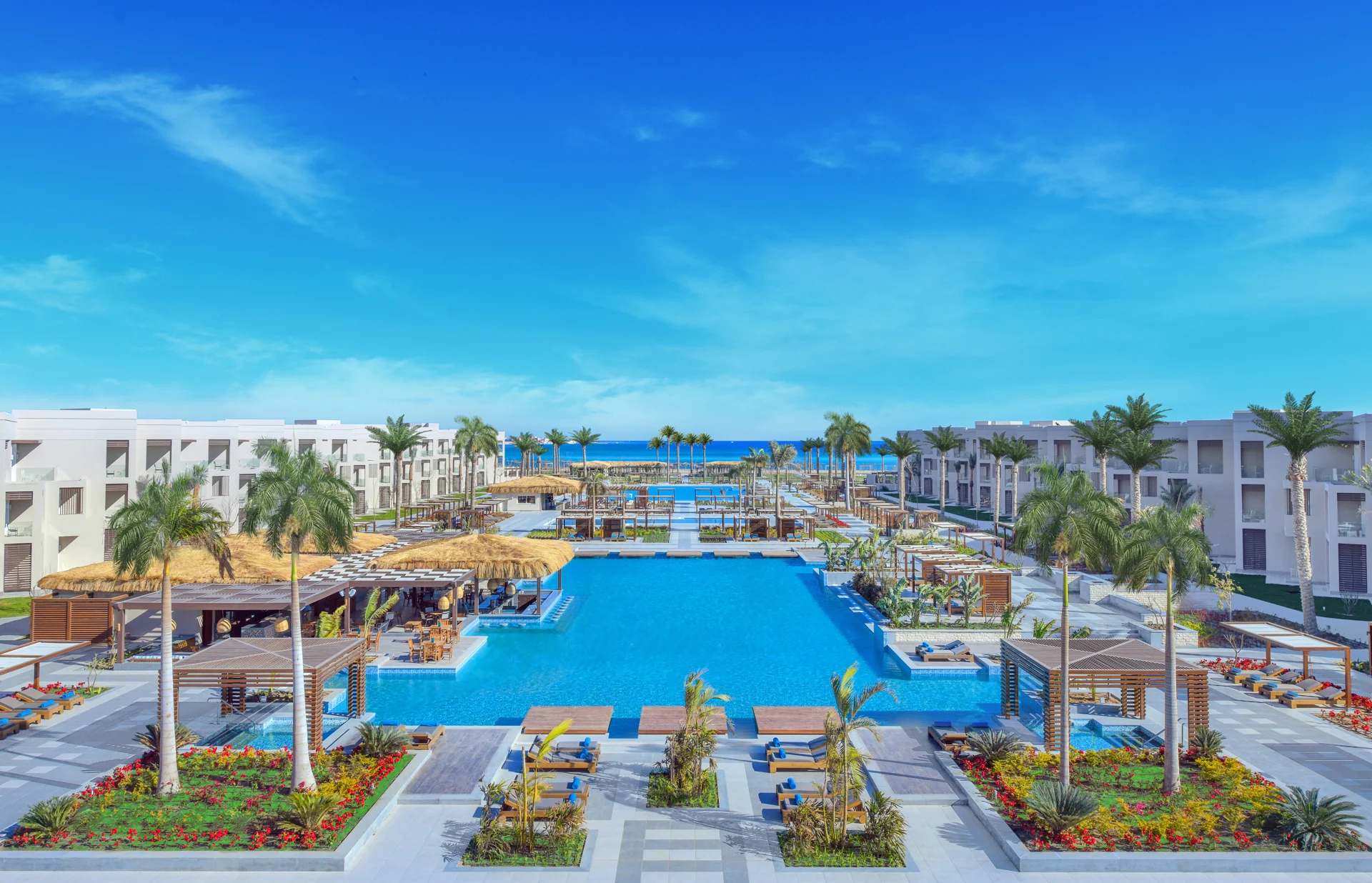 Steigenberger Resort Ras Soma · Poollandschaft und Architektur