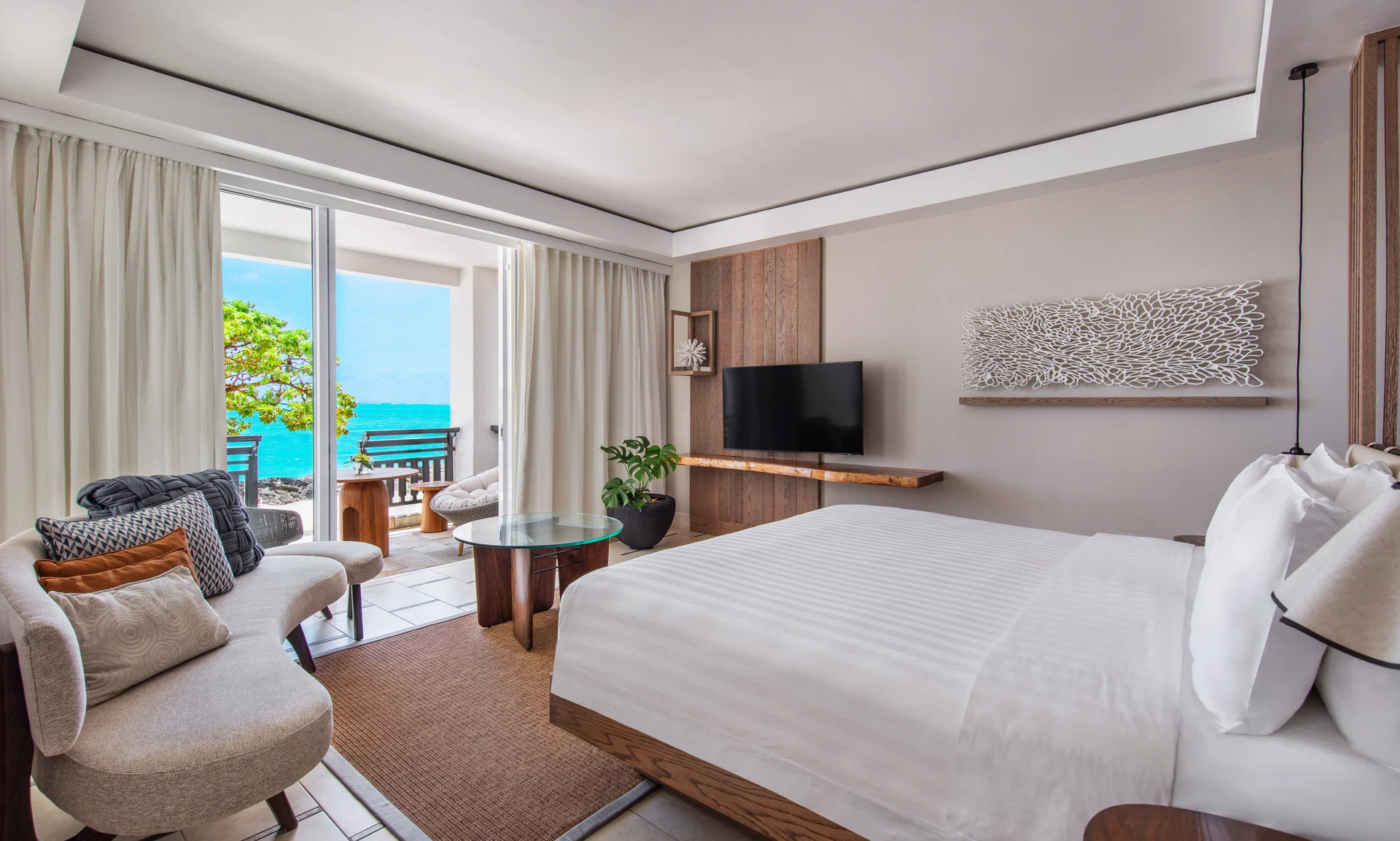 Shangri-La Le Touessrok, Mauritius · Frangipani Beachfront Junior Suite