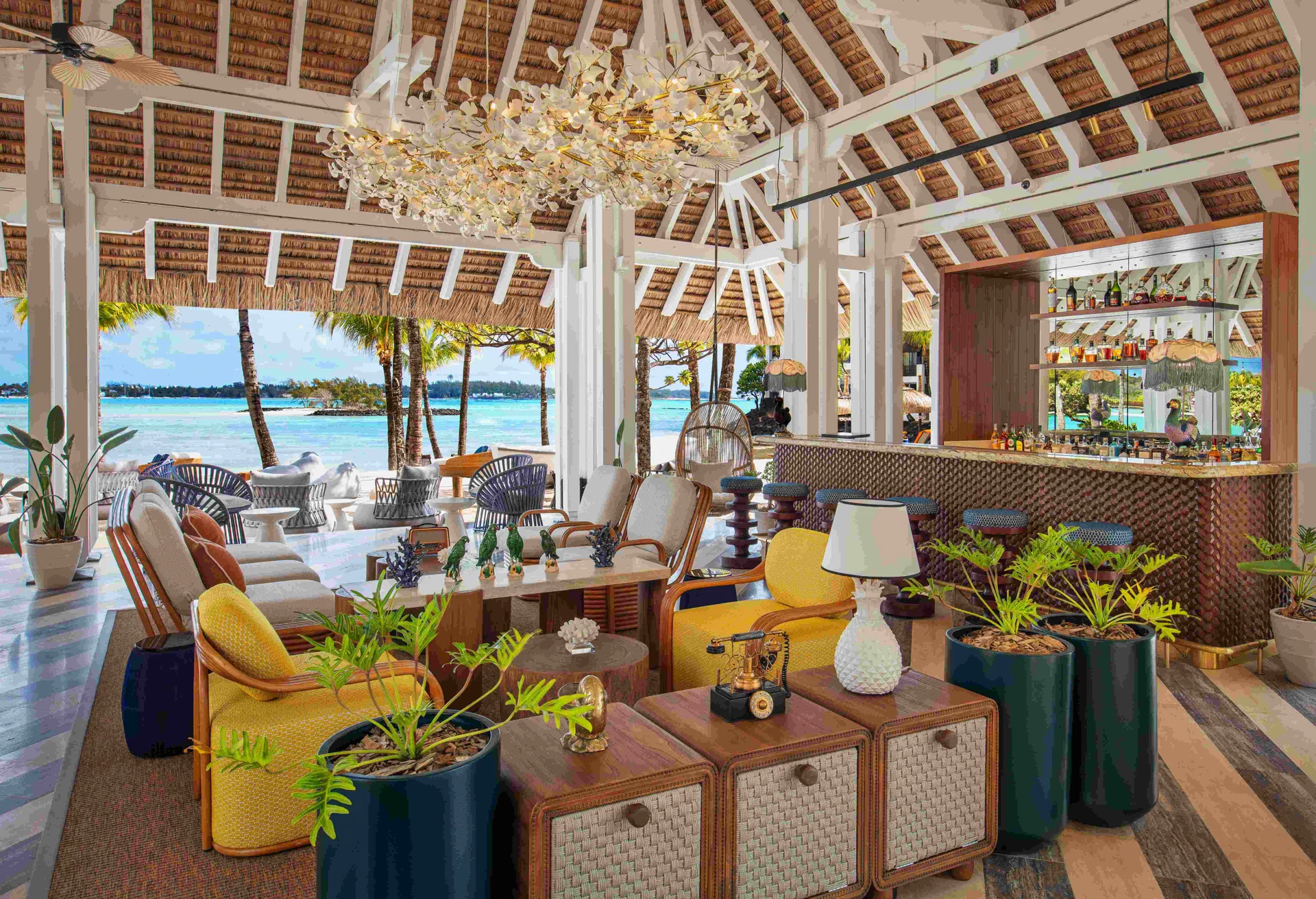 Shangri-La Le Touessrok, Mauritius · Coco’s Beach Bar