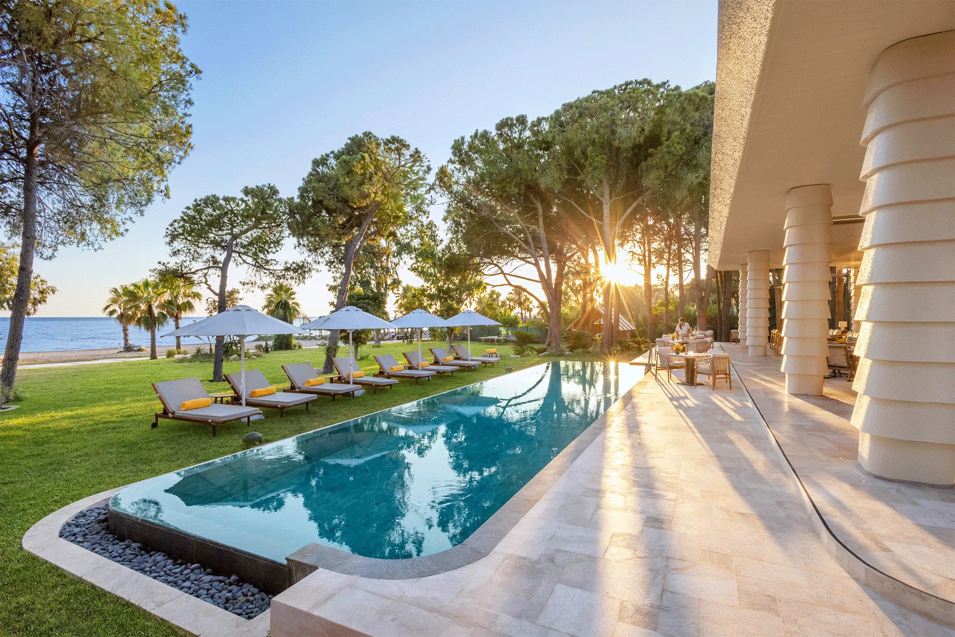 BIJAL · Beach House Pool am Meer