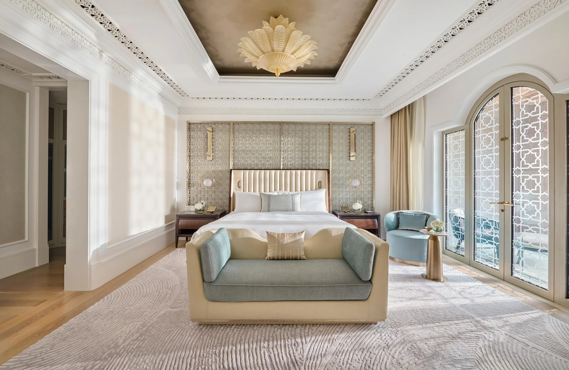 Emirates Palace Mandarin Oriental, Abu Dhabi · Suite am Strand