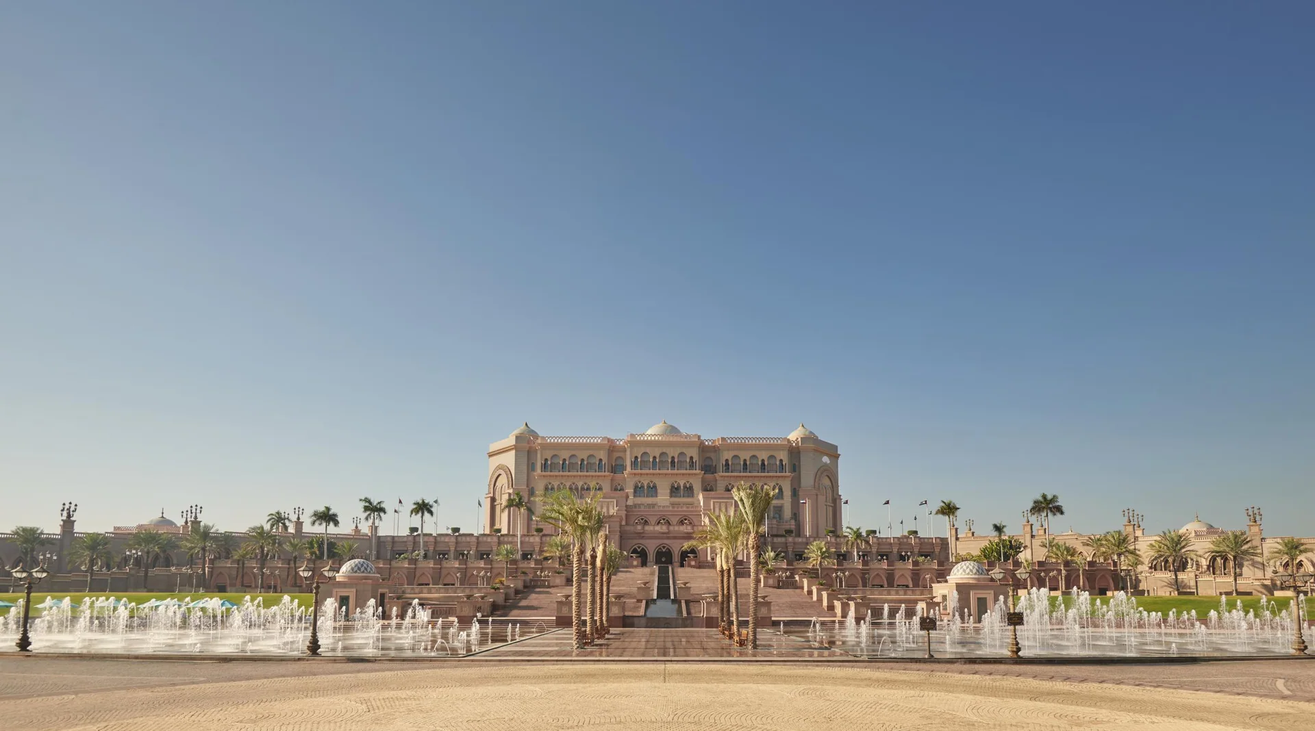 Emirates Palace Mandarin Oriental, Abu Dhabi · Wassersport