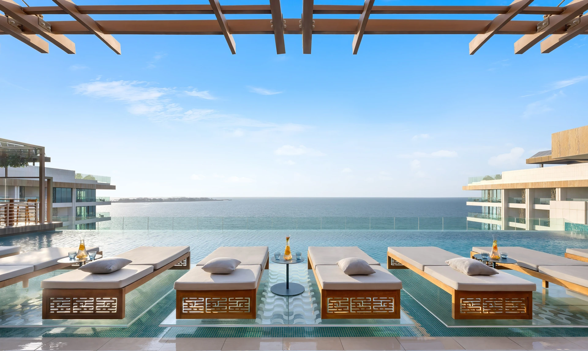 Mandarin Oriental Jumeira, Dubai · Tasca