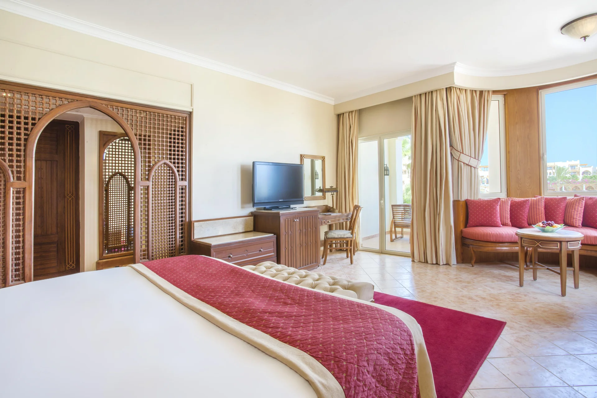Kempinski Hotel Soma Bay · Junior Suite mit seitlichem Meerblick