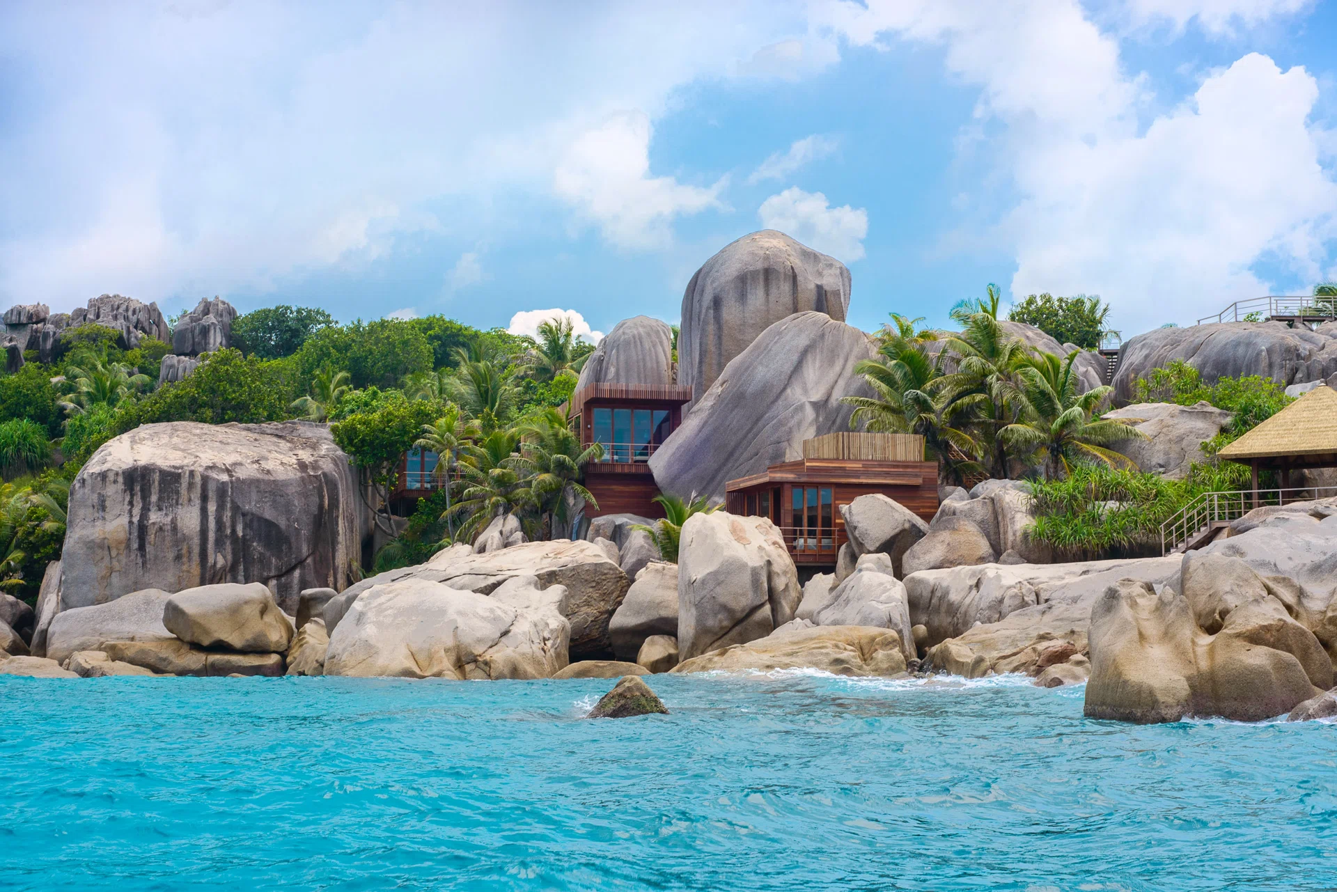 Six Senses Zil Pasyon · Six Senses Spa zwischen Granitfelsen
