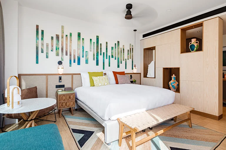 Kimpton Aysla Mallorca · 1 Queen-Bett Essential, einfach zugängliche Dusche