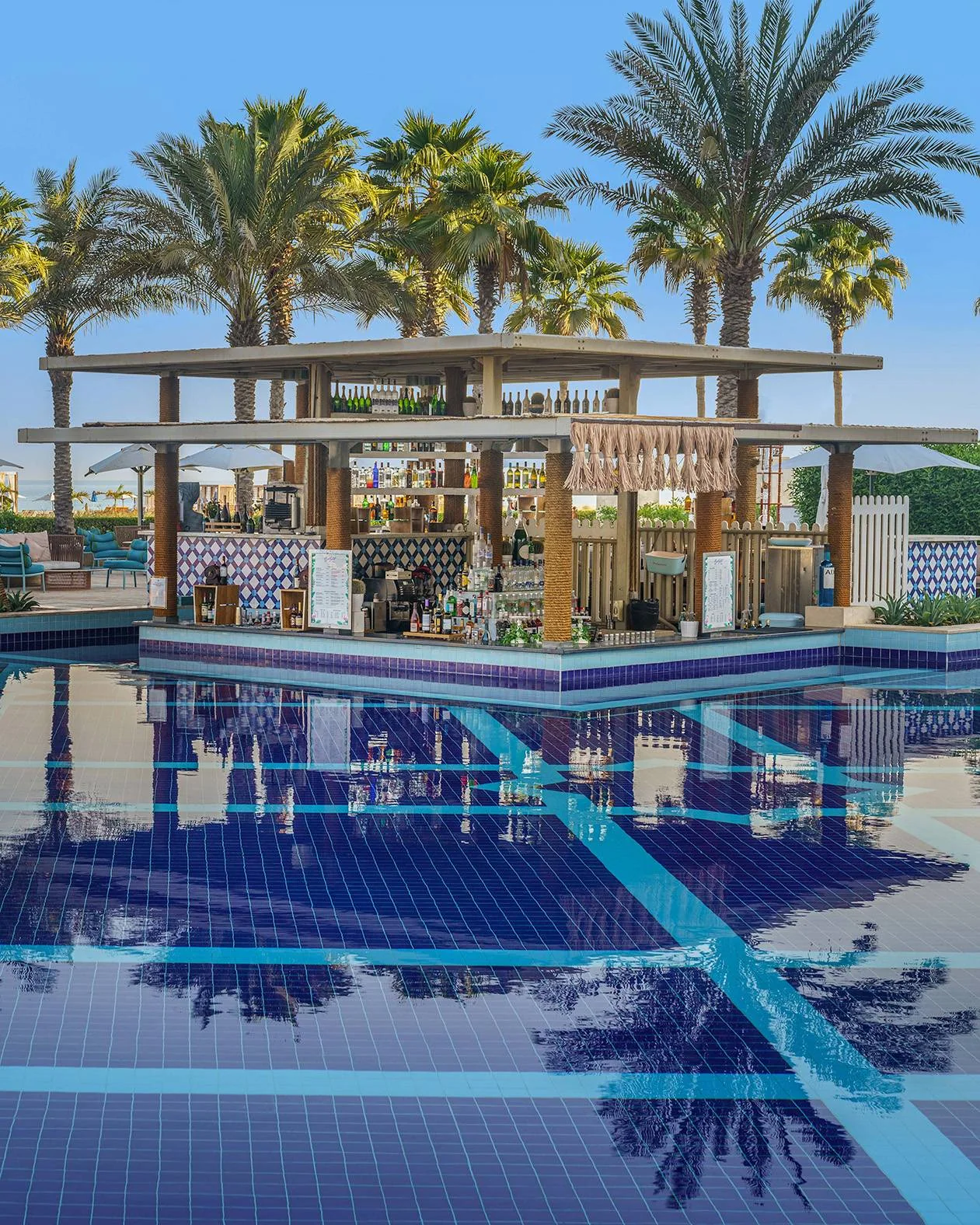 Rixos Premium Saadiyat Island · Highlight Pool Bar